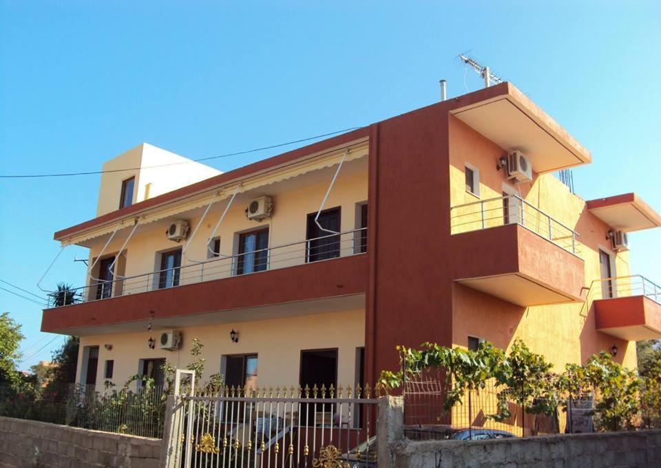 Villa photo 1