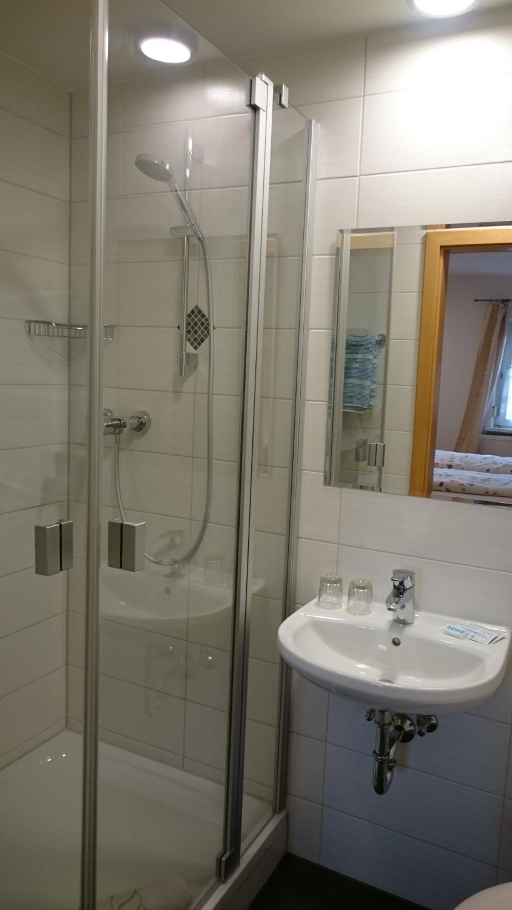 Double Room with Private Bathroom photo 2