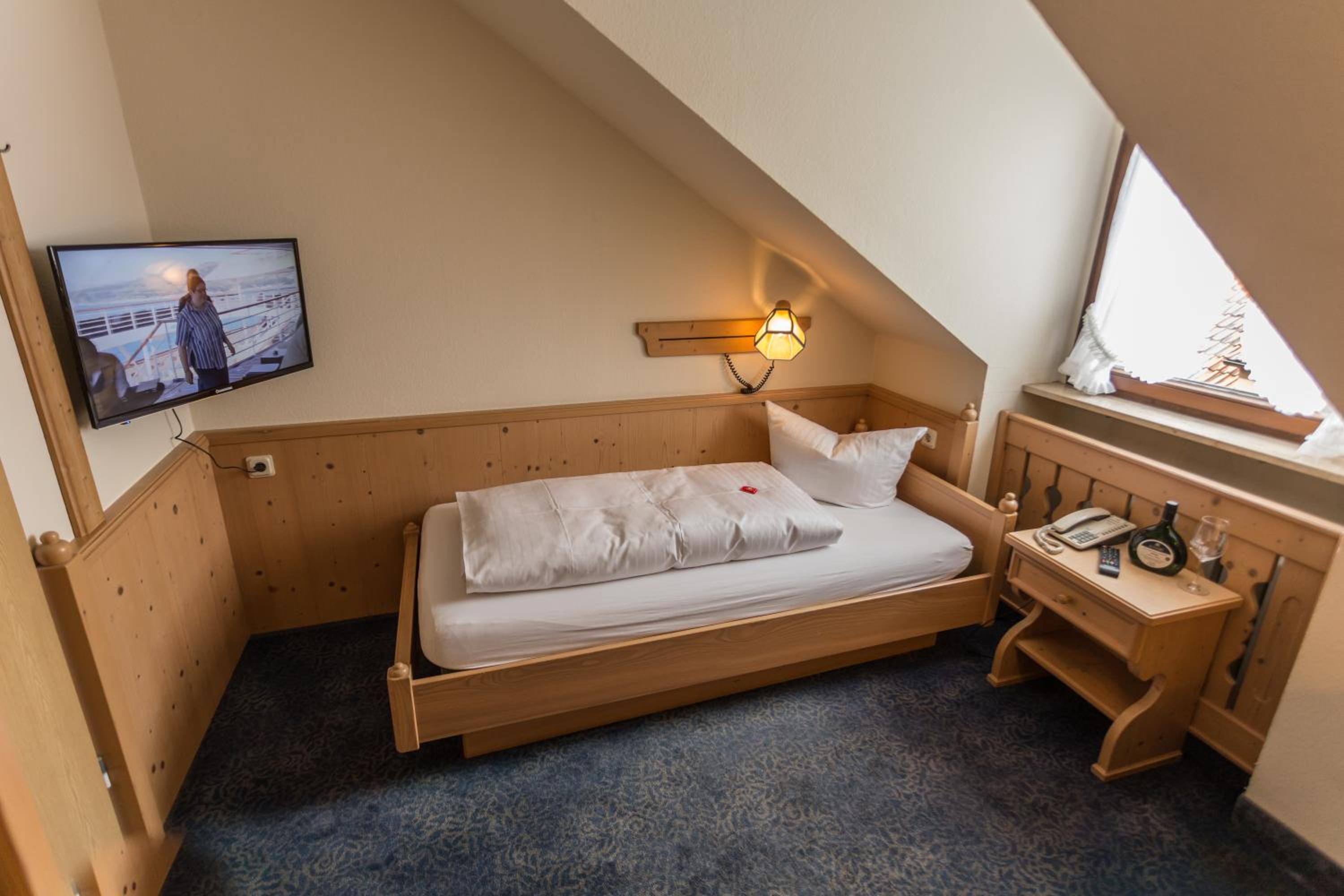 Standard Single Room