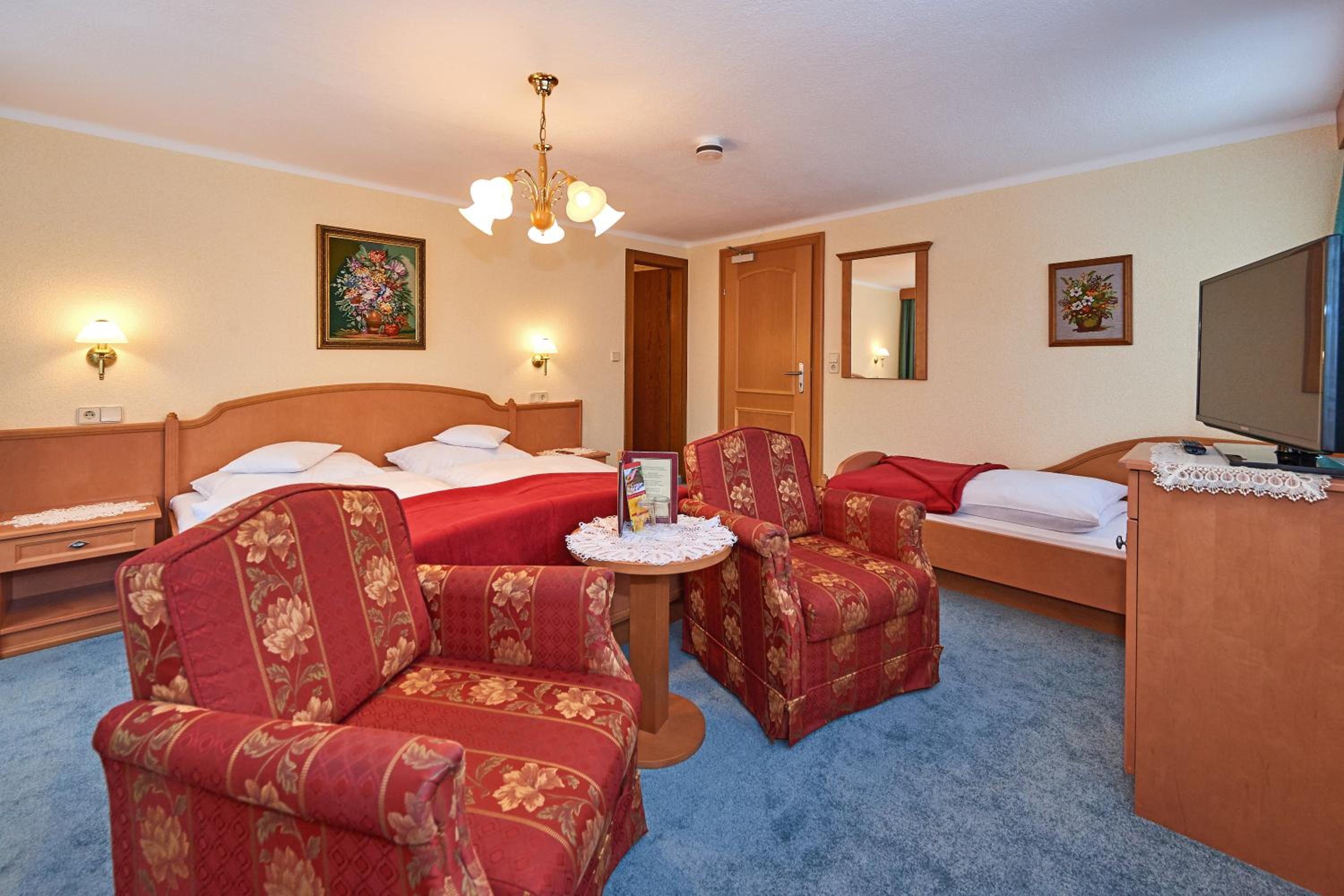Triple Room photo 2