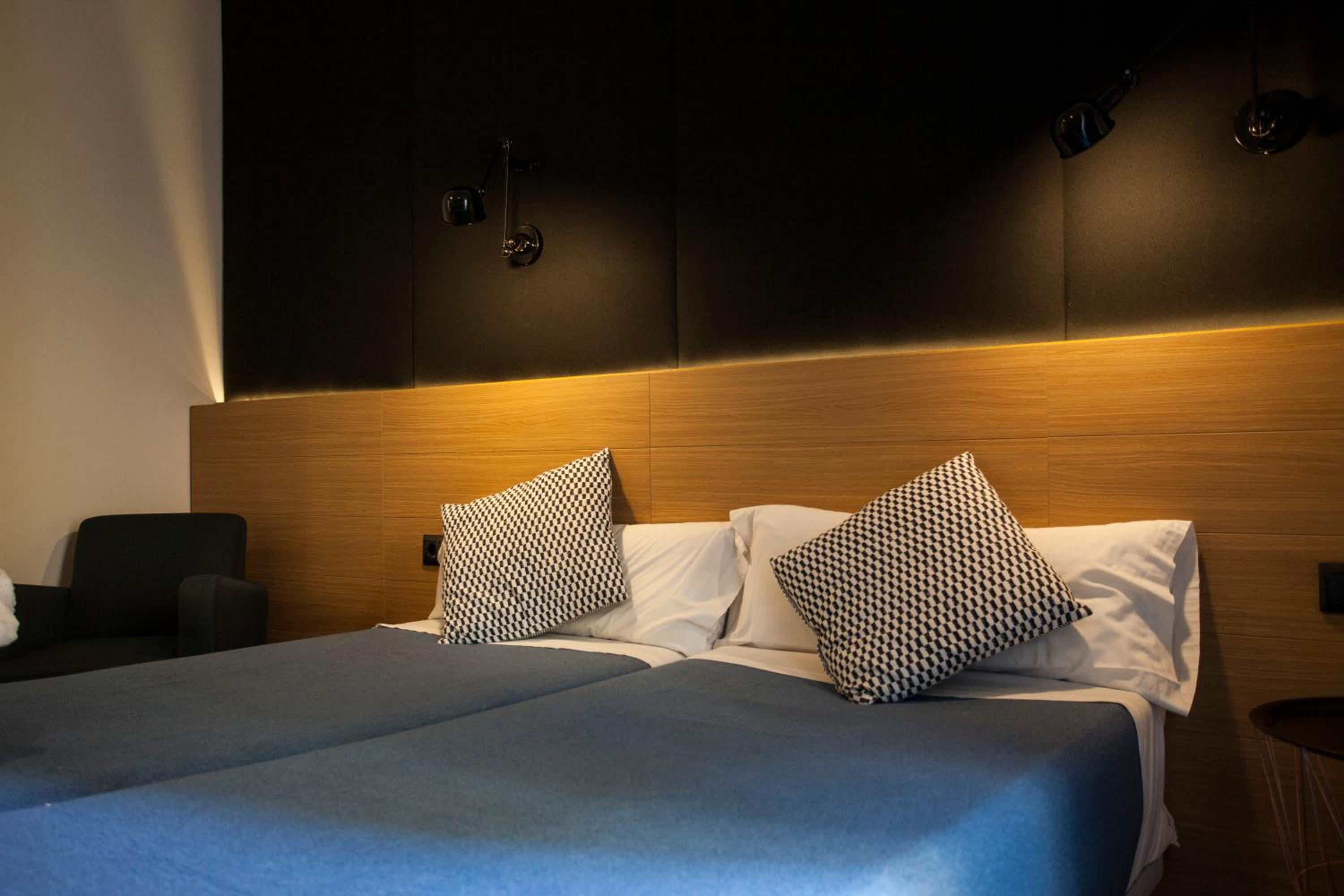 Superior Double Room with Private Bathroom photo 2