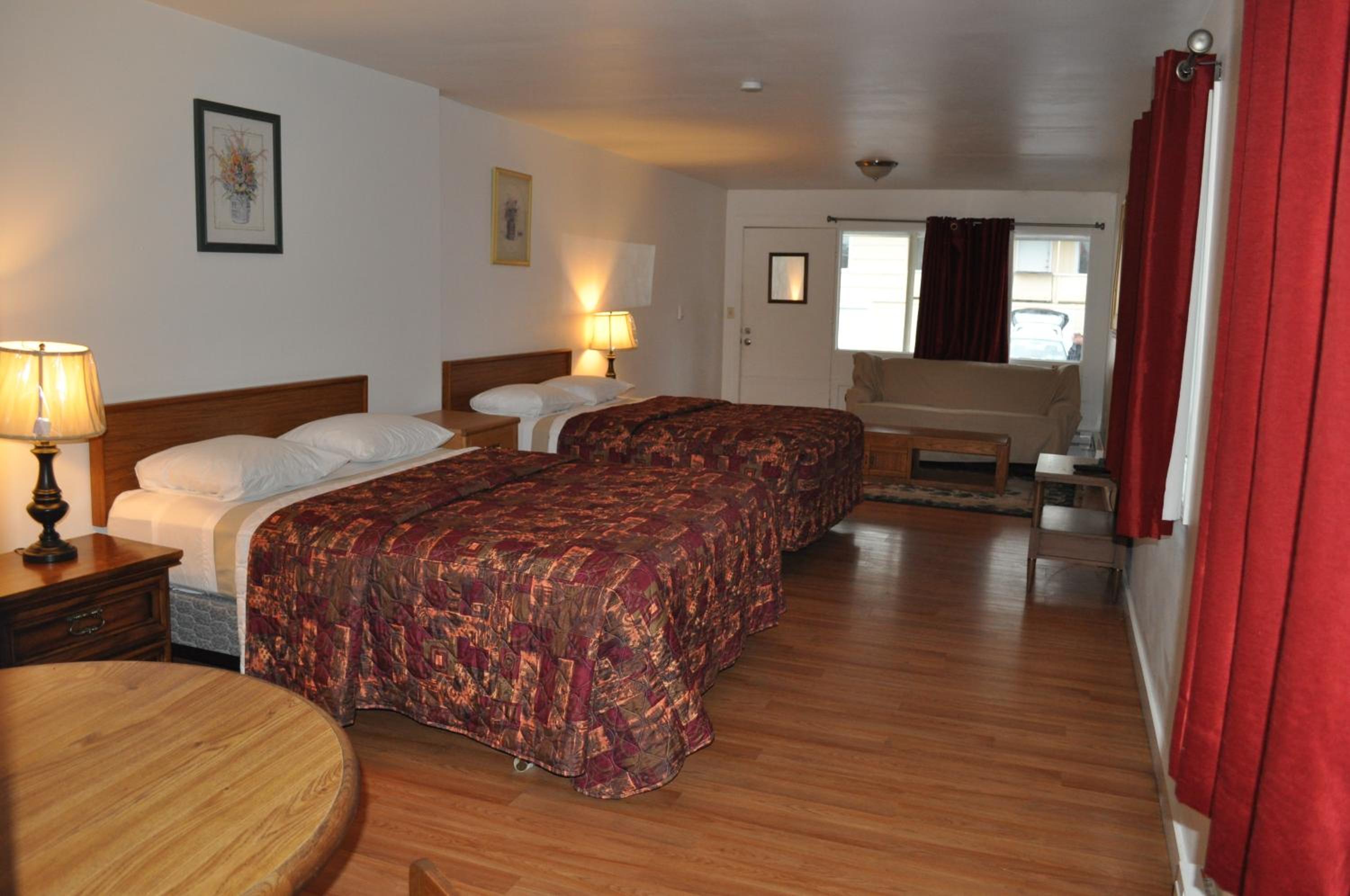 Deluxe Triple Room photo 3