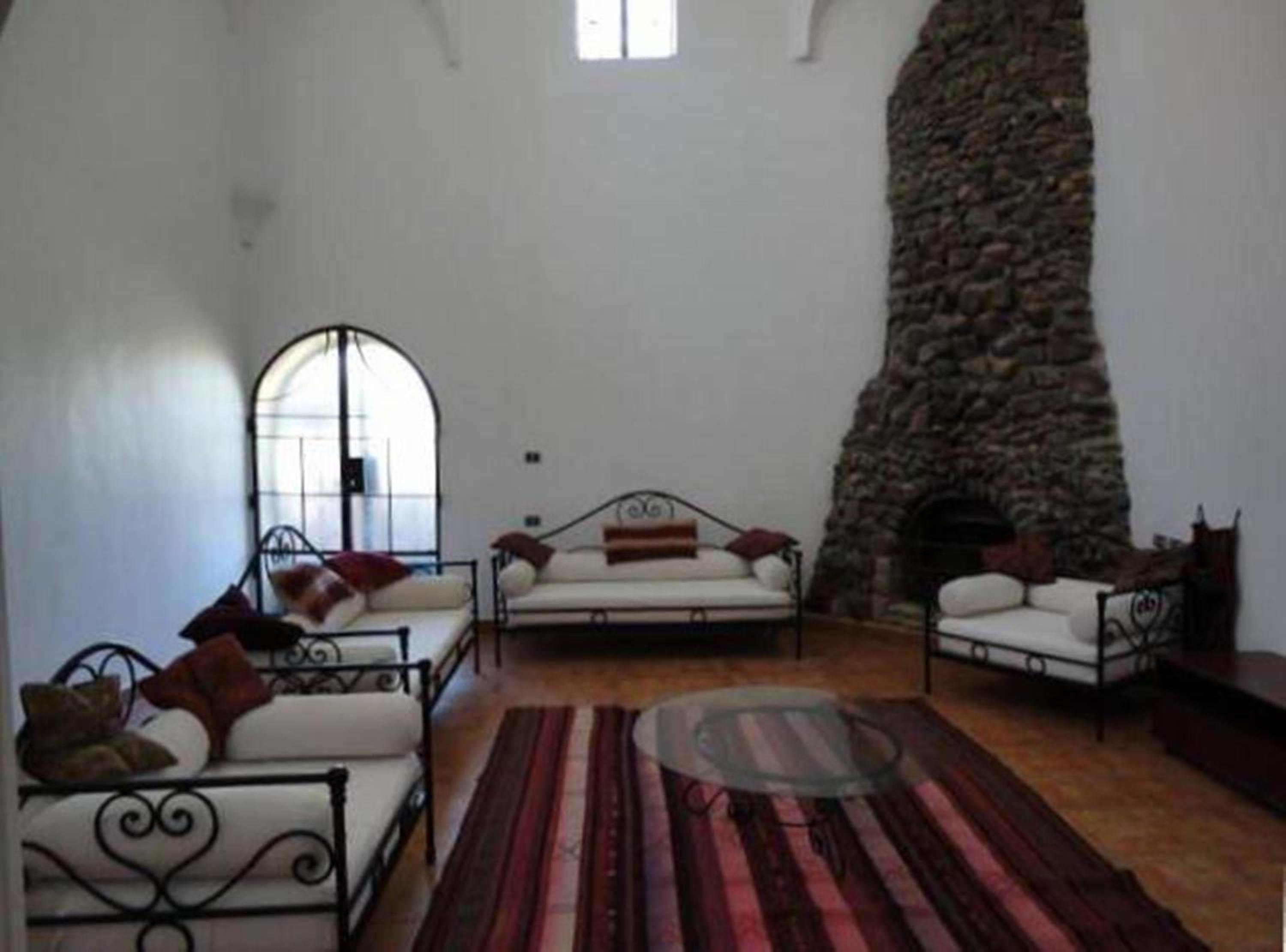 Deluxe Double Room with Private Bathroom With Garden View - Photo 37
