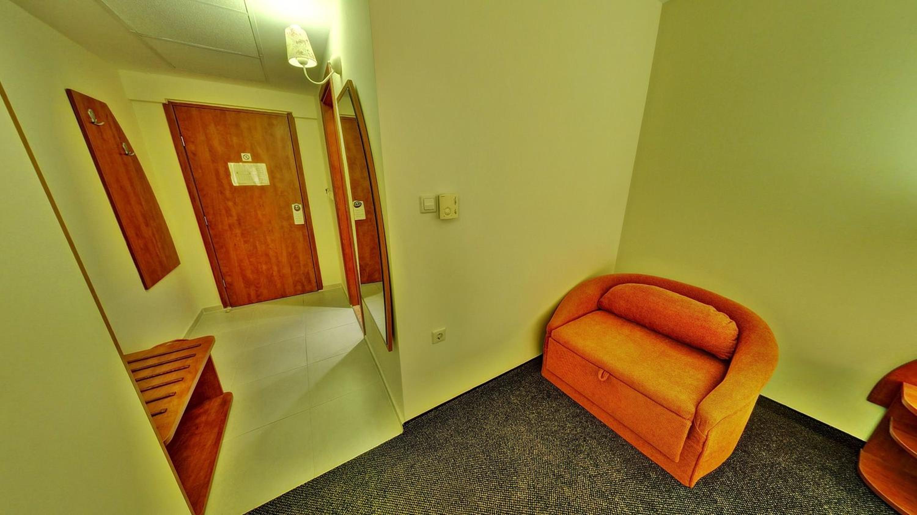 Double Large Room (2 Adults + 2 Children) photo 1