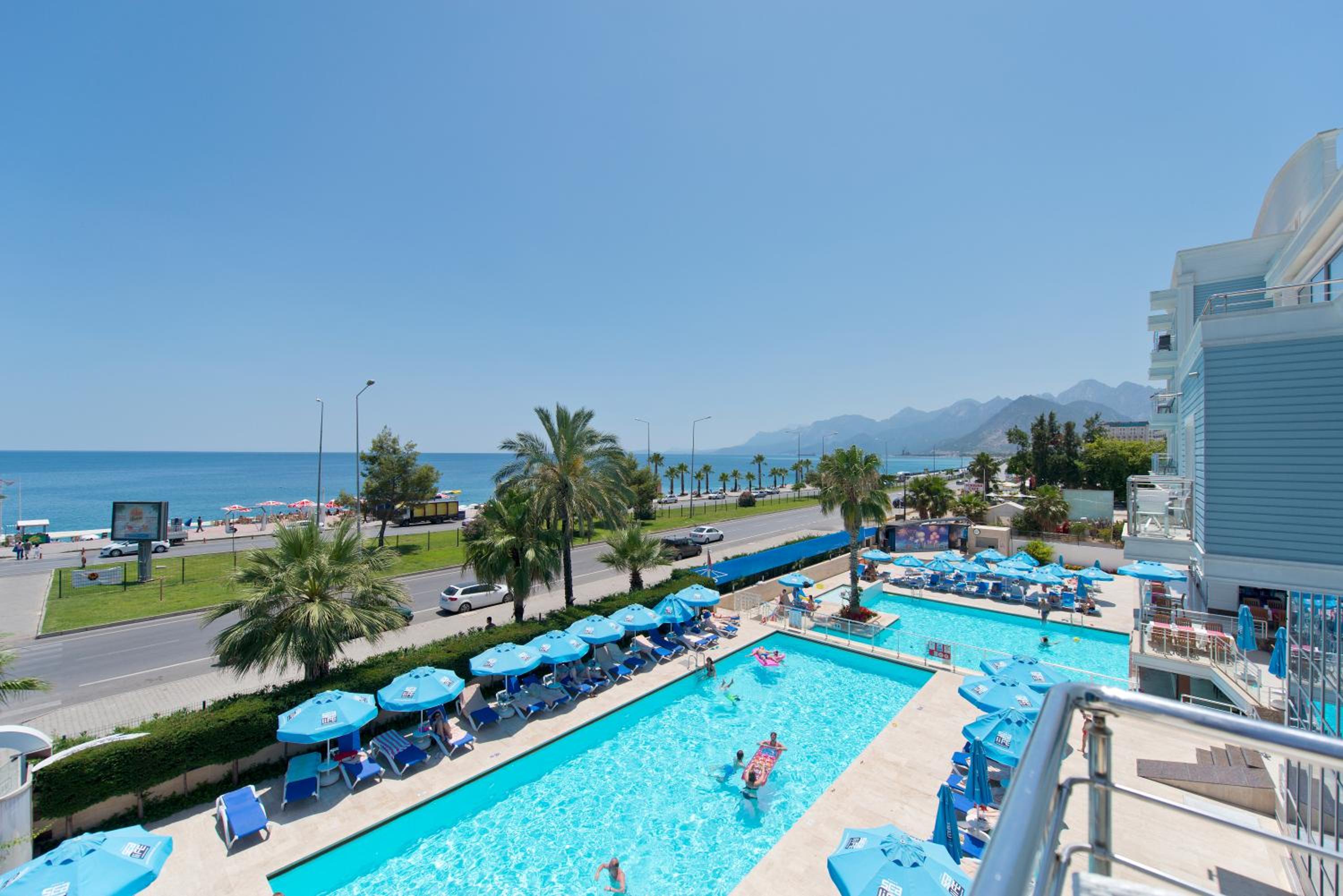 Junior Suite with Sea View - Photo 9