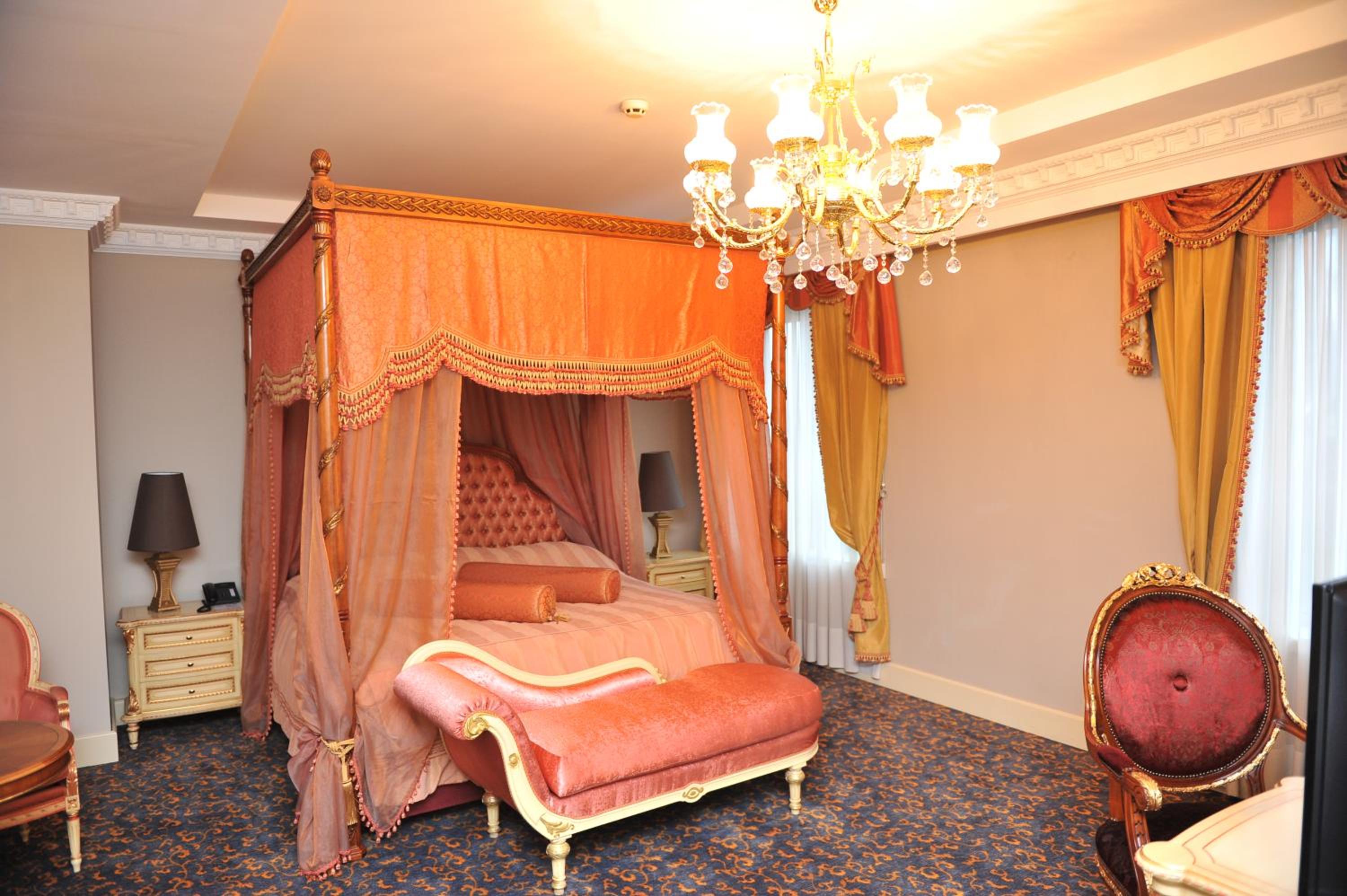 Presidential Suite