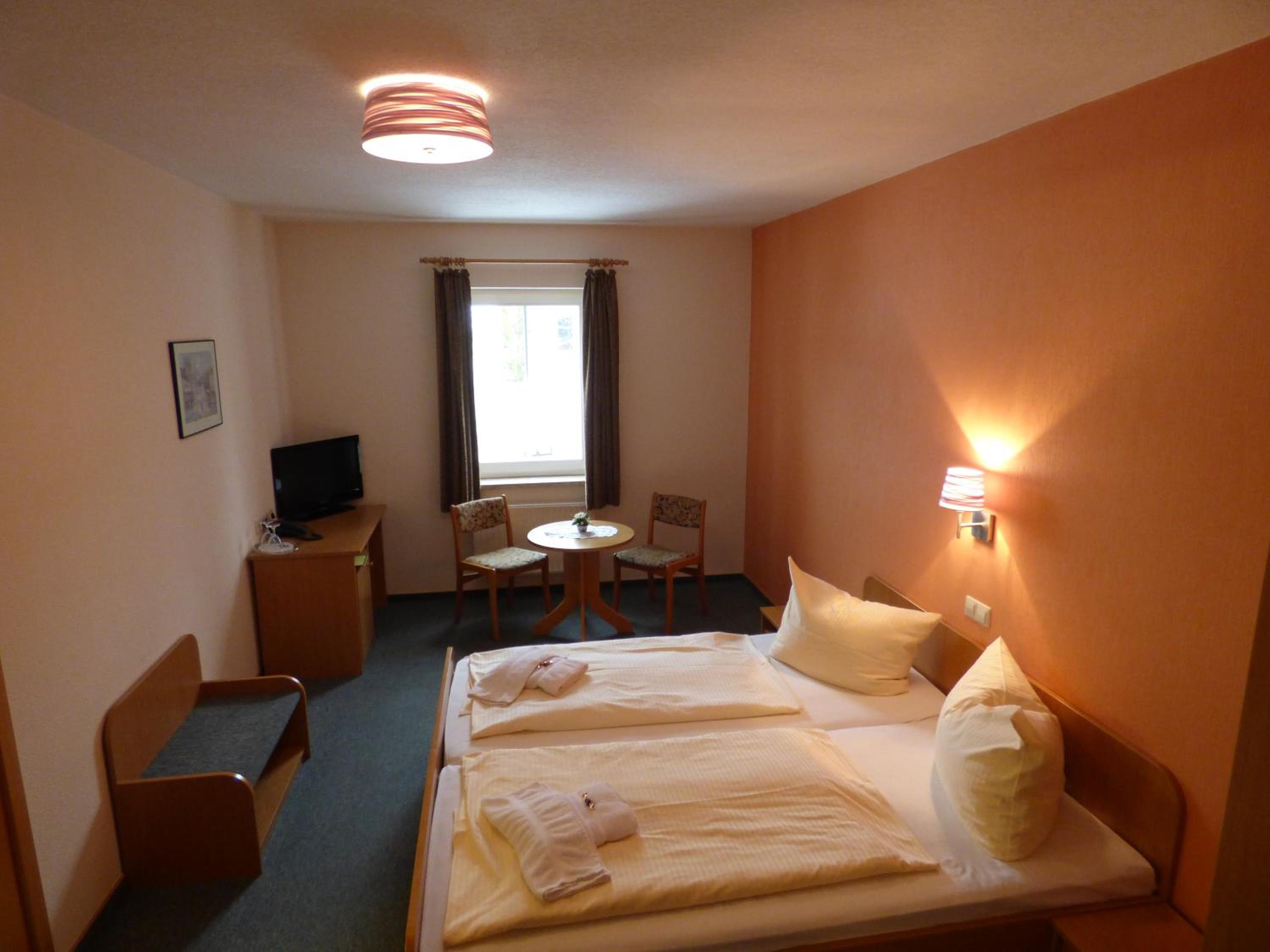 Double Room - Photo 5