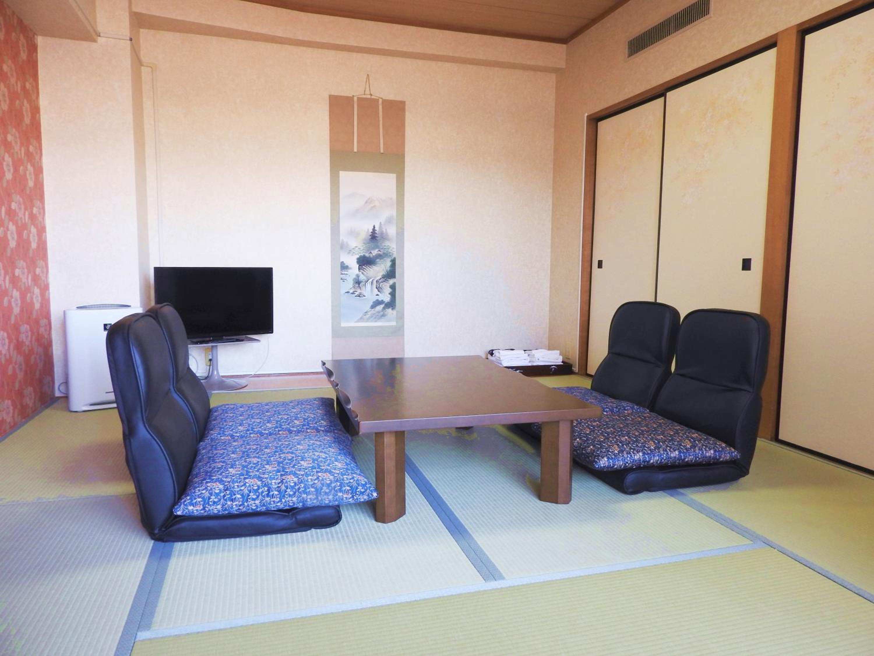 Japanese-Style Twin Room photo 3