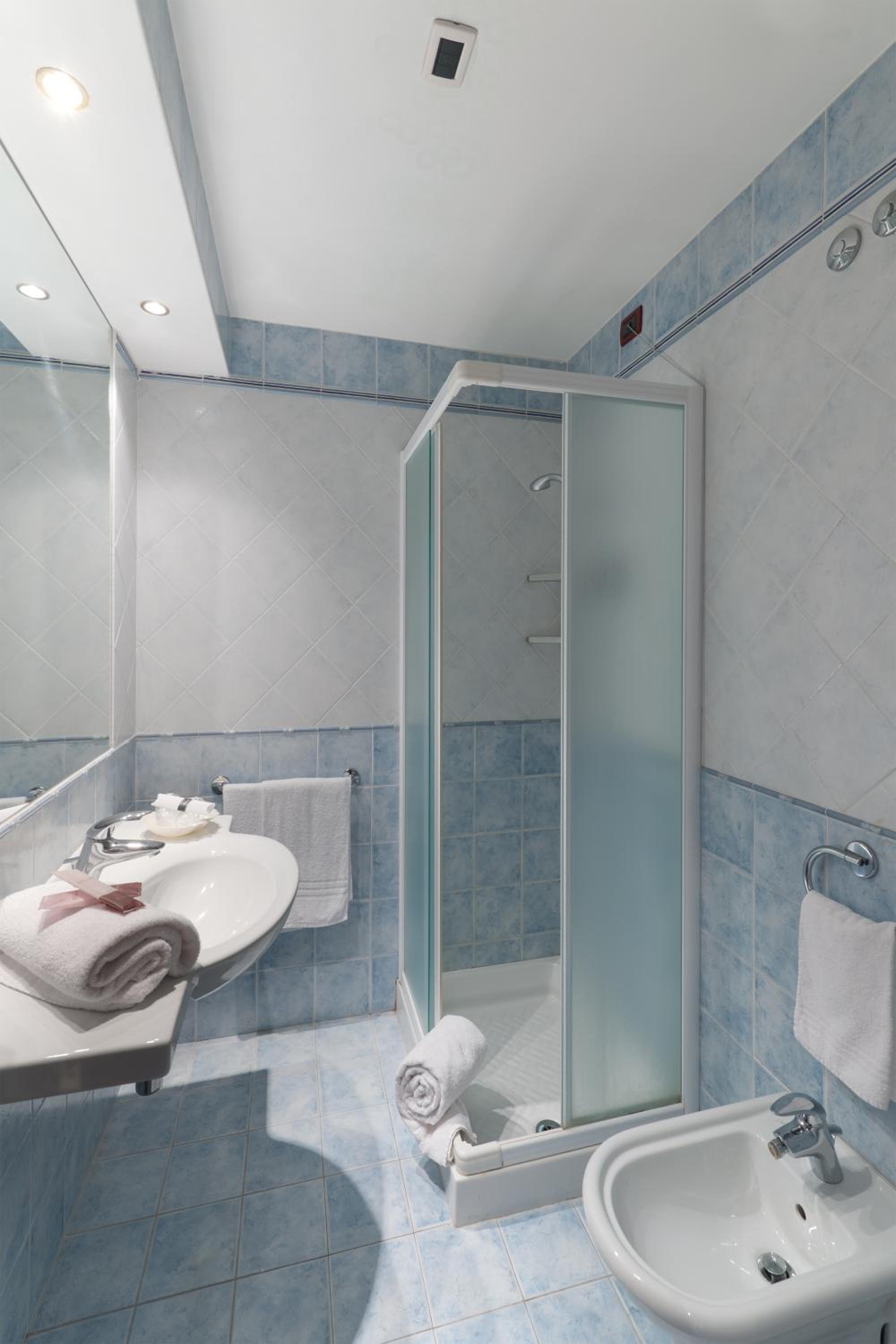 Triple Room - Photo 3