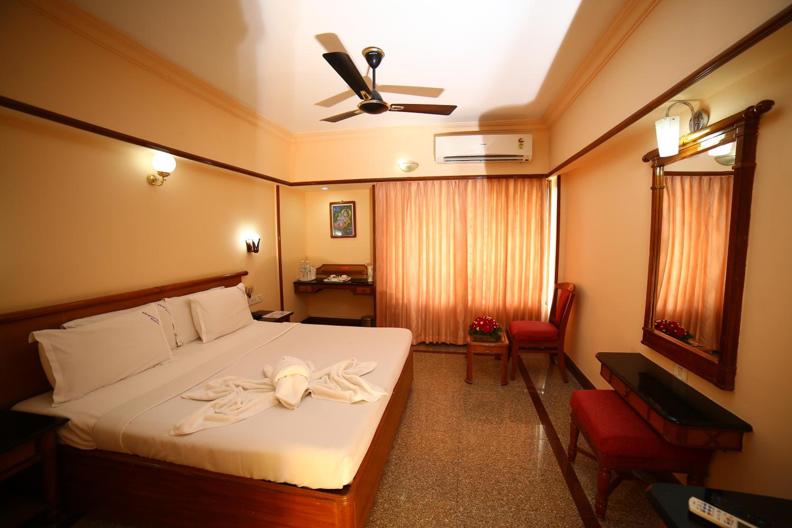 Deluxe Ac Room photo 3