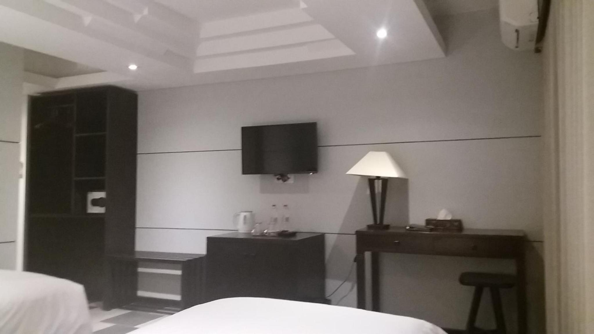 Standard Twin Room - Photo 2