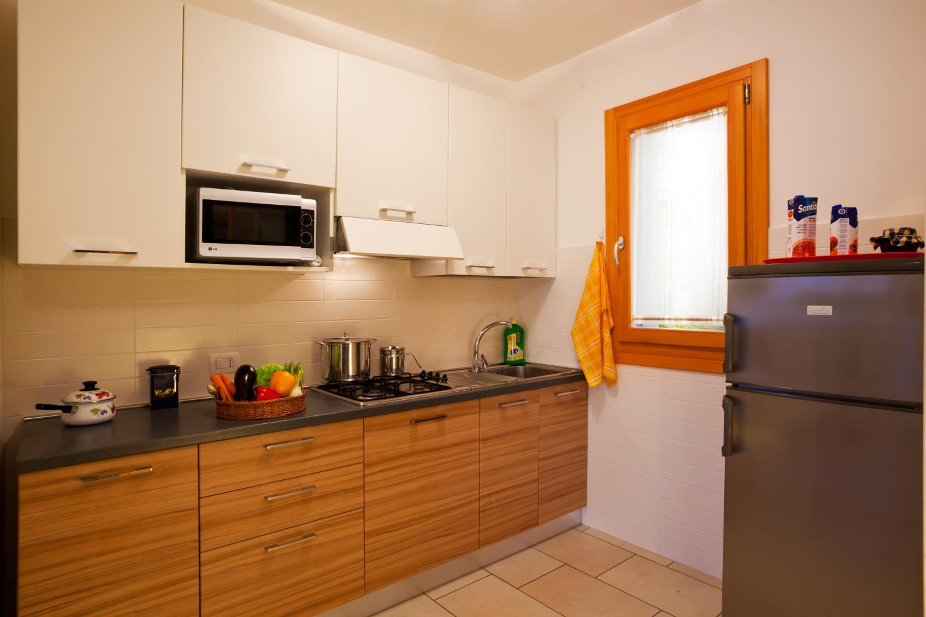 Two-Bedroom House photo 3