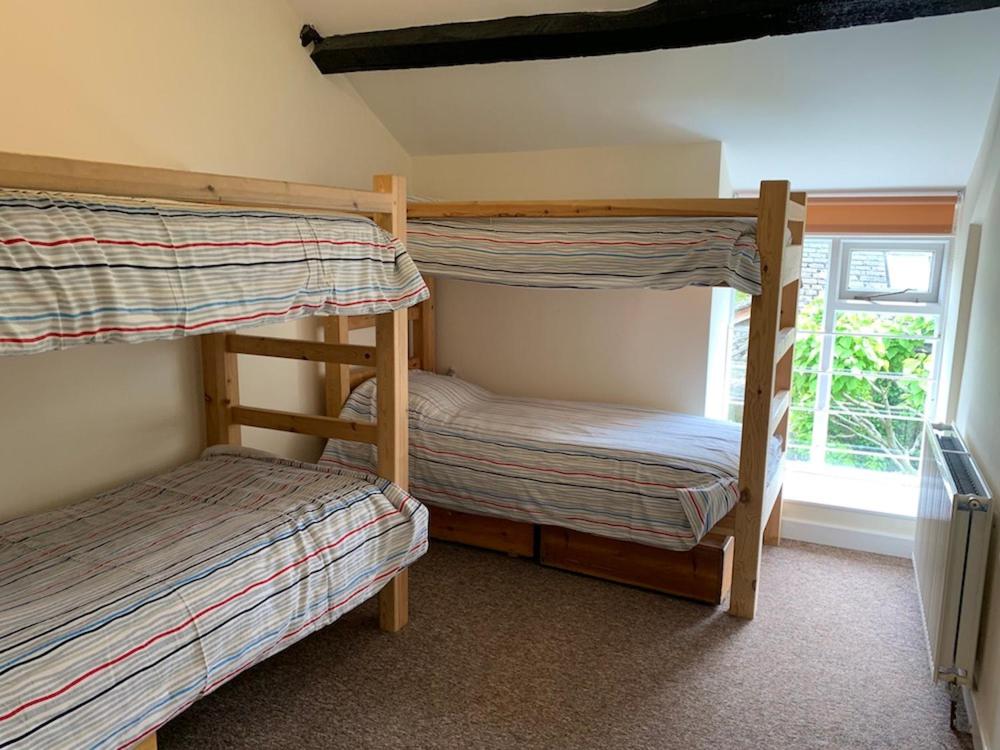 Bed in 4-Bed Mixed Dormitory Room photo 1