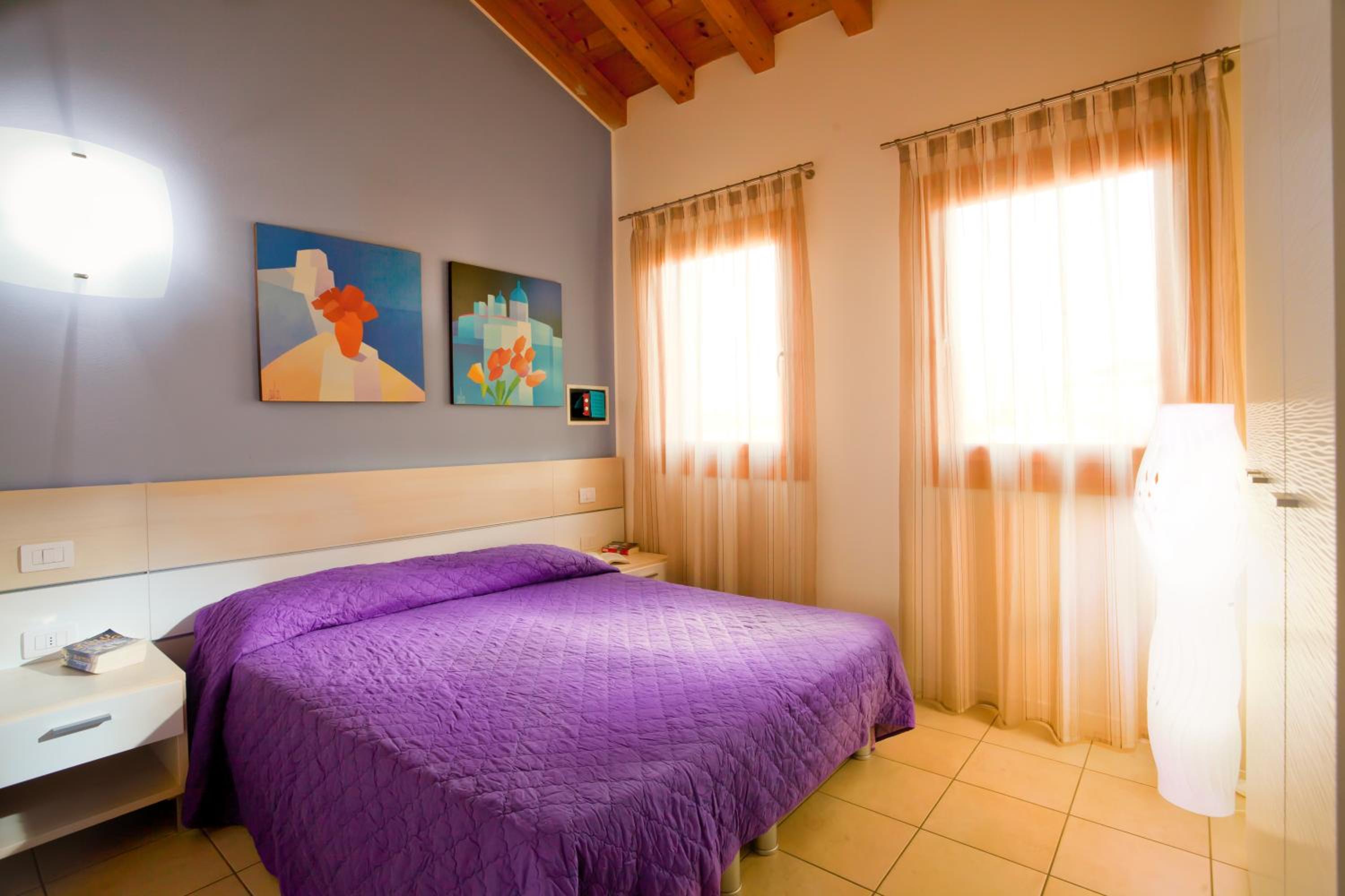 Two-Bedroom House photo 2
