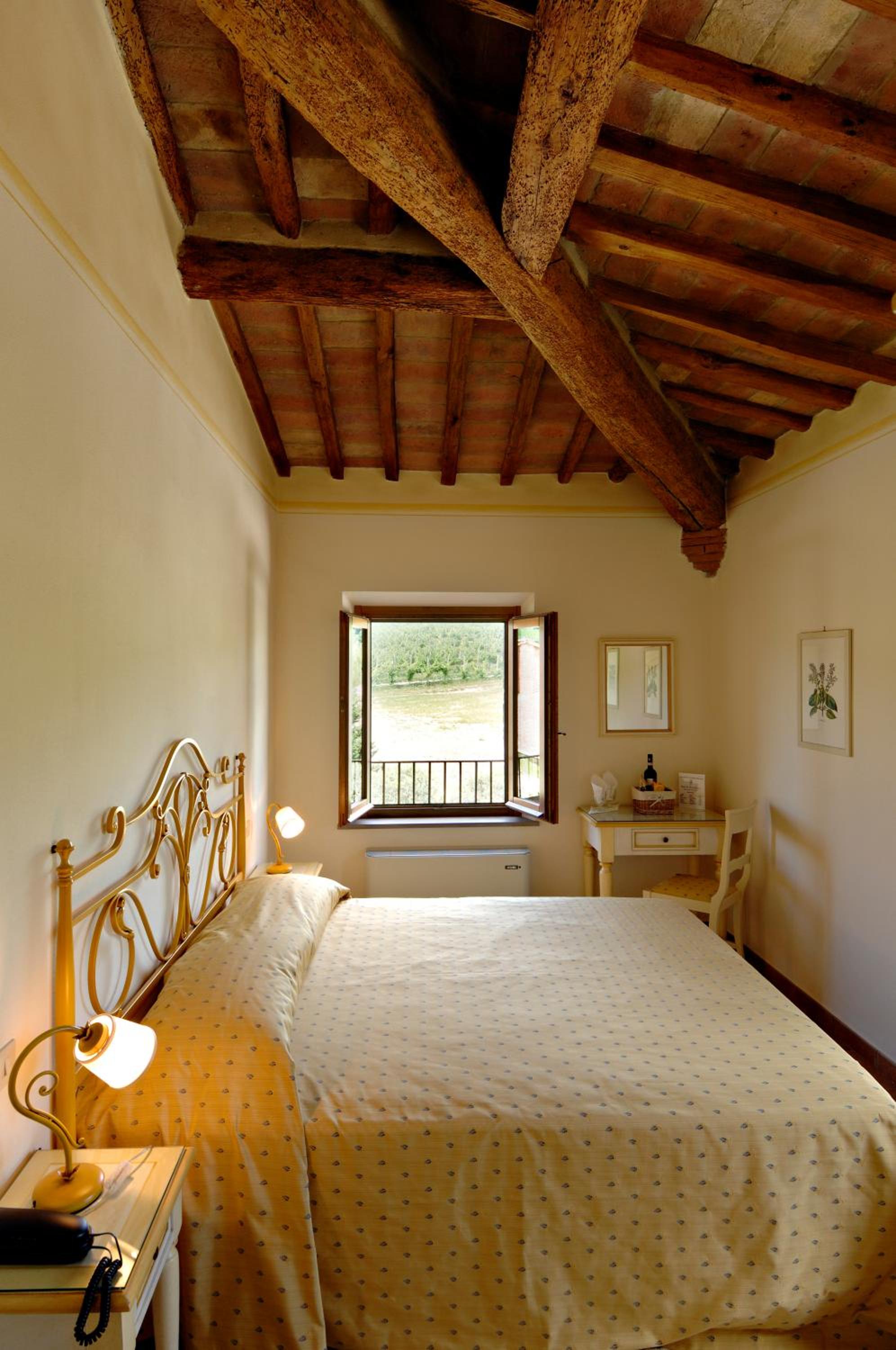 Standard Double/Twin Room - Photo 4