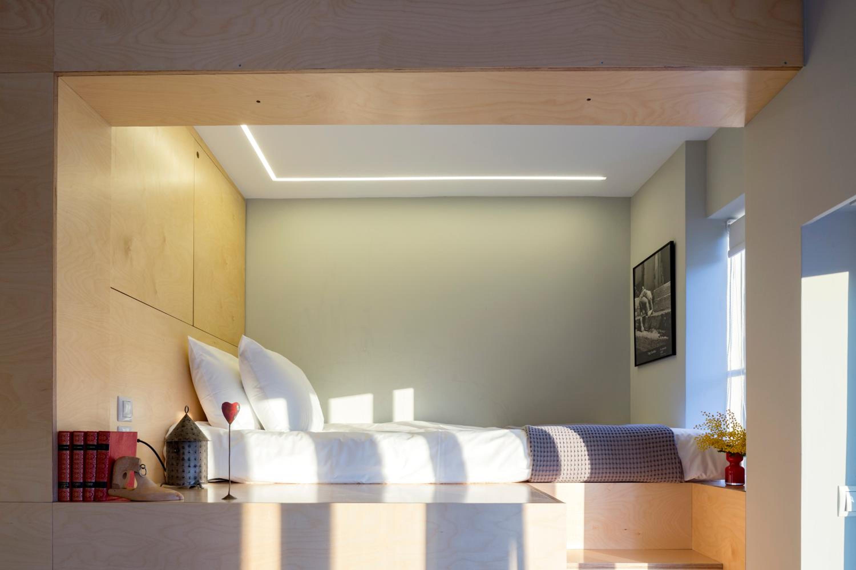 Elegant Apartment with Acropolis View photo 3