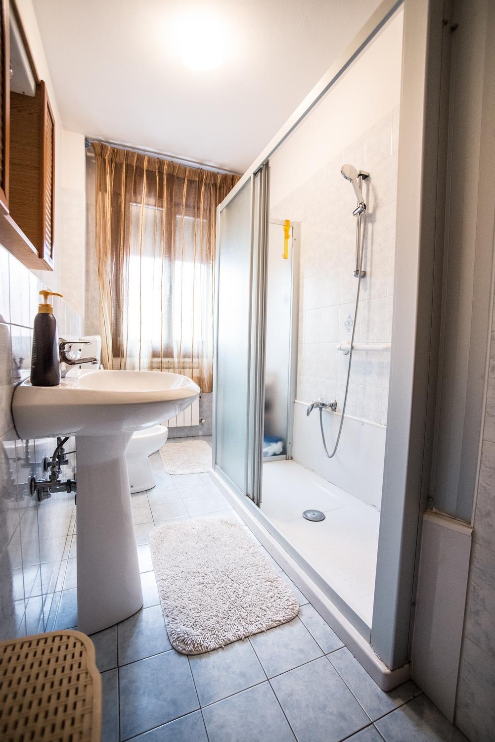 Standard Double Room with Shared Bathroom photo 2