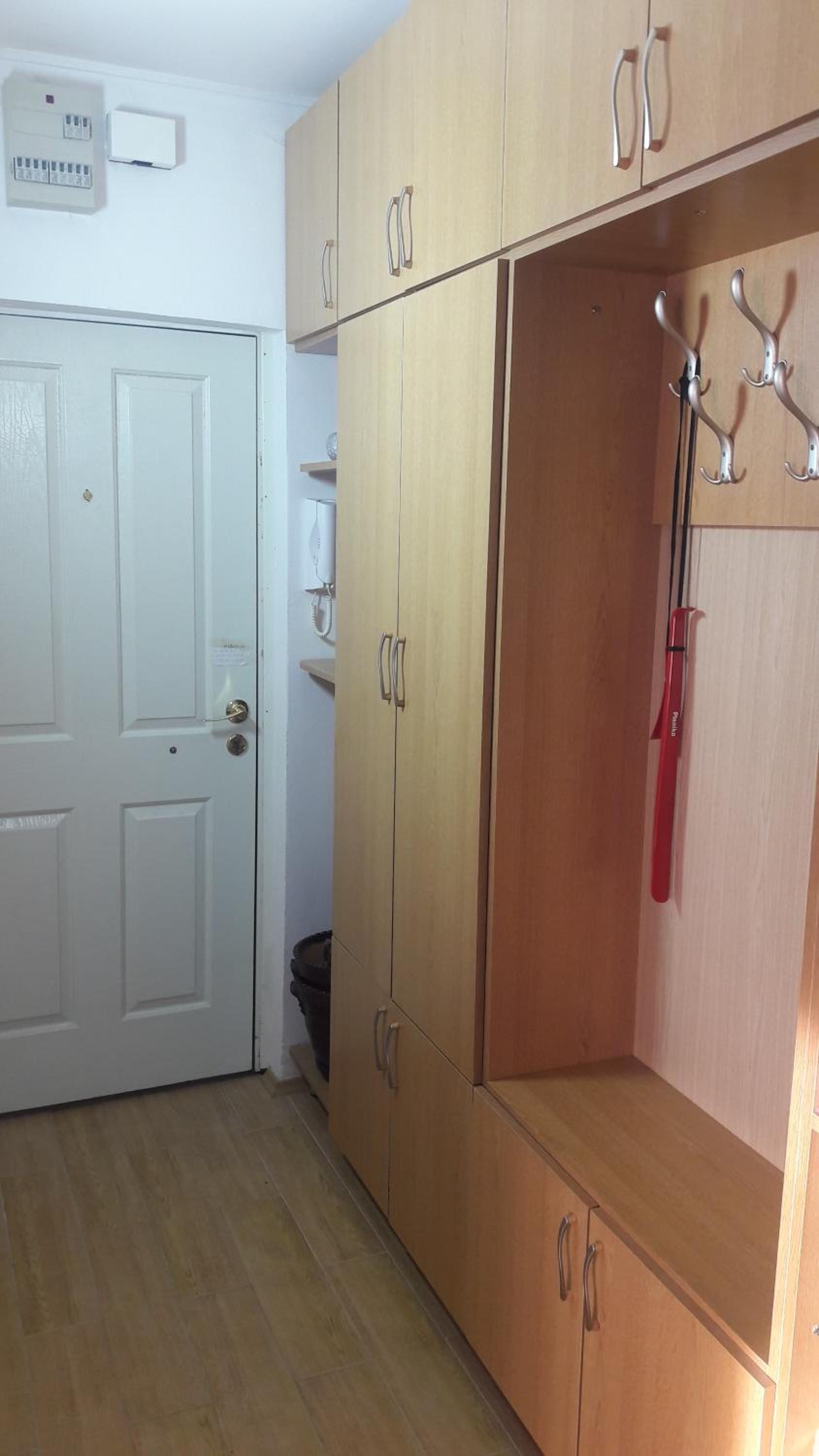 Apartment With Shared Bathroom photo 2