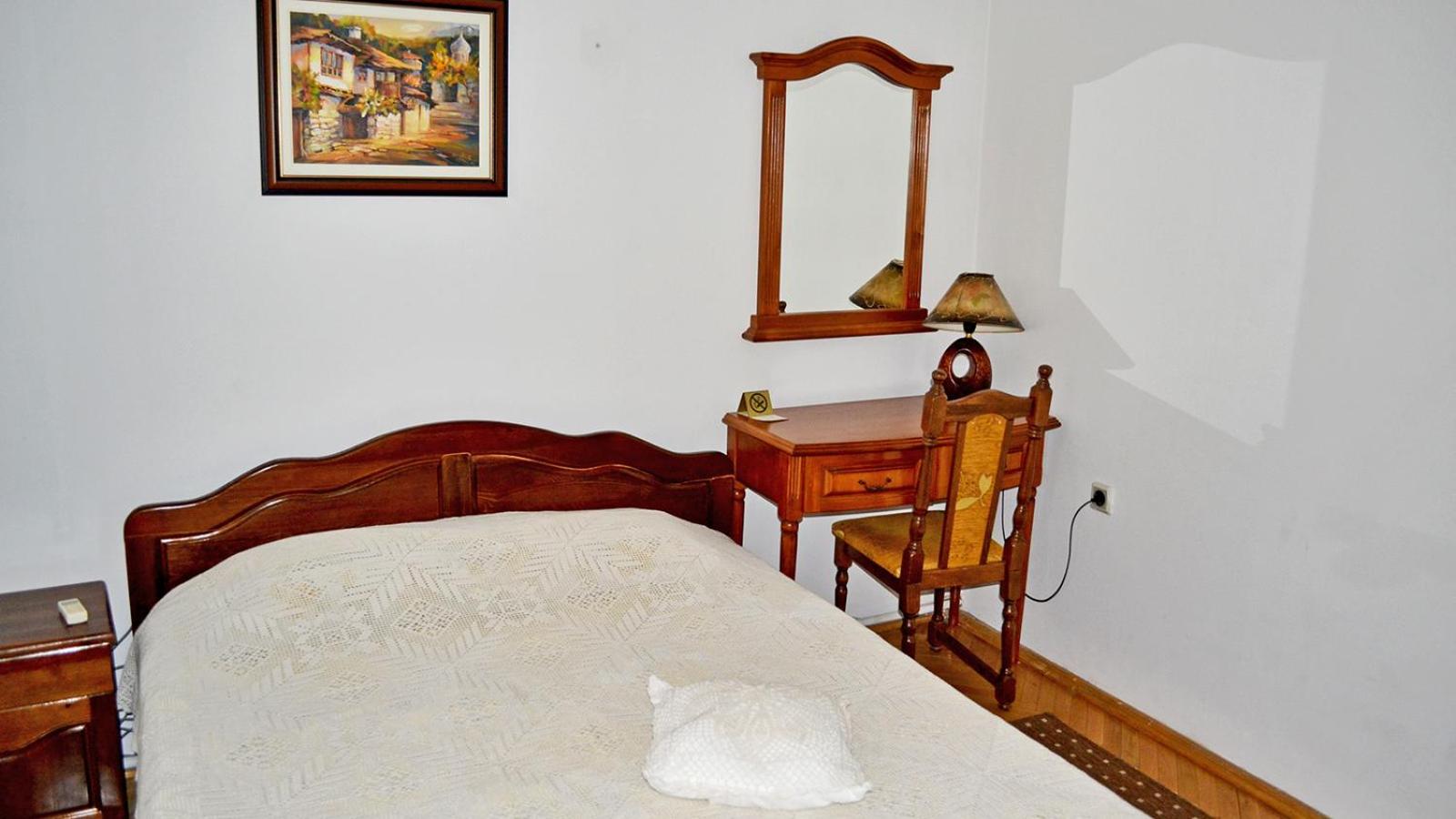 Suite with Balcony - Photo 7