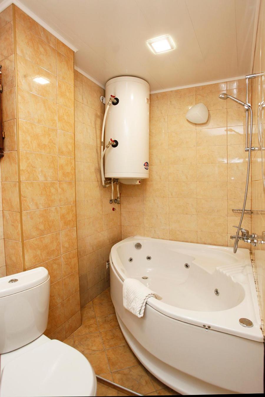 Double Room - Photo 9