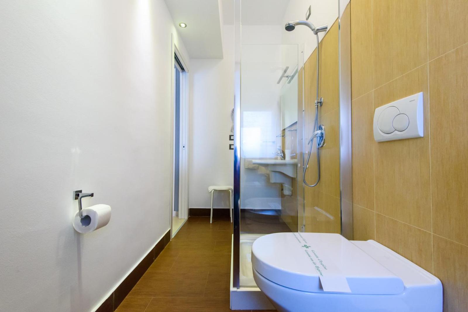 Deluxe Double Room - Photo 5
