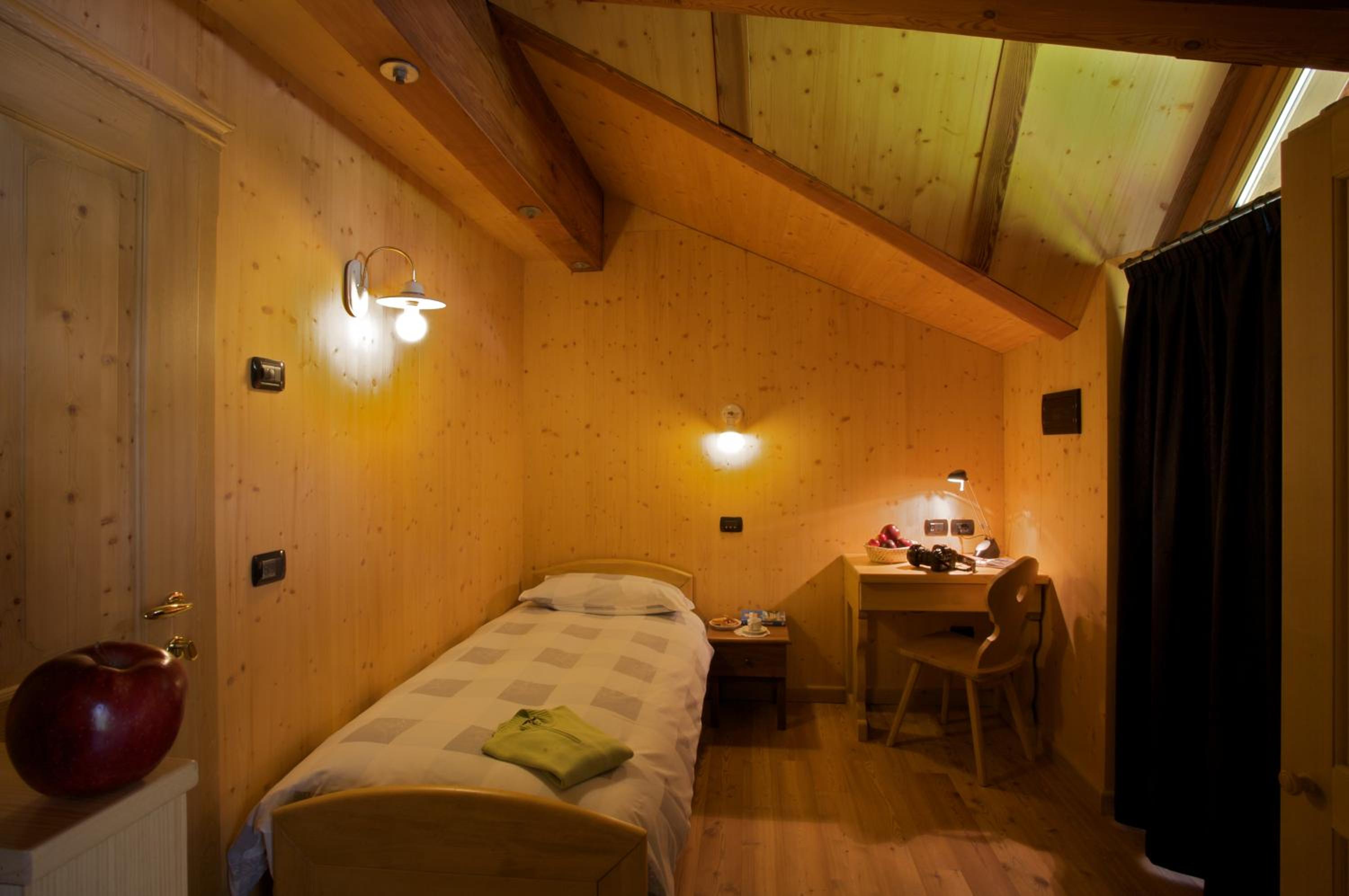 Single Room photo 1