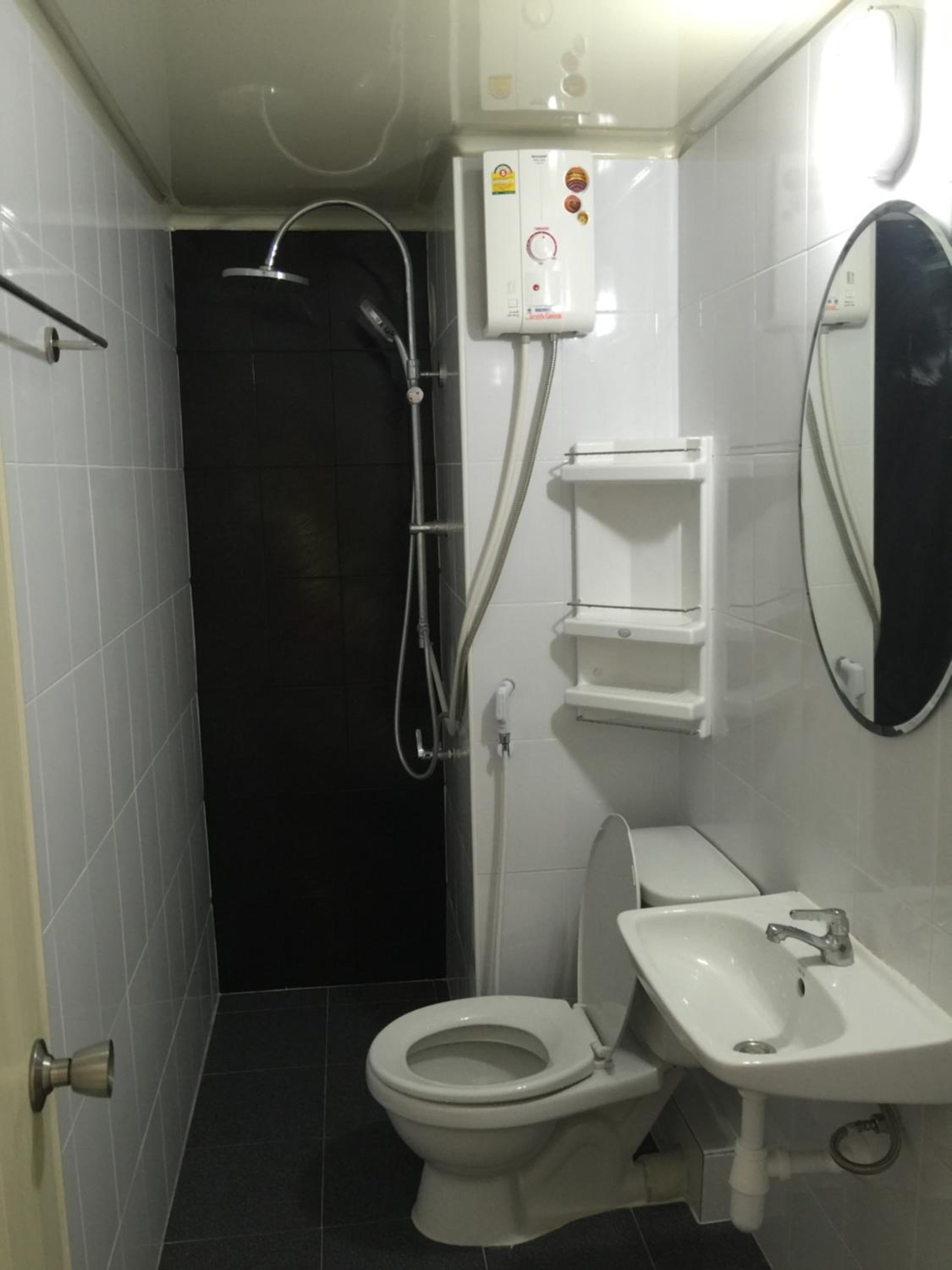 Two-Bedroom Apartment - Photo 23