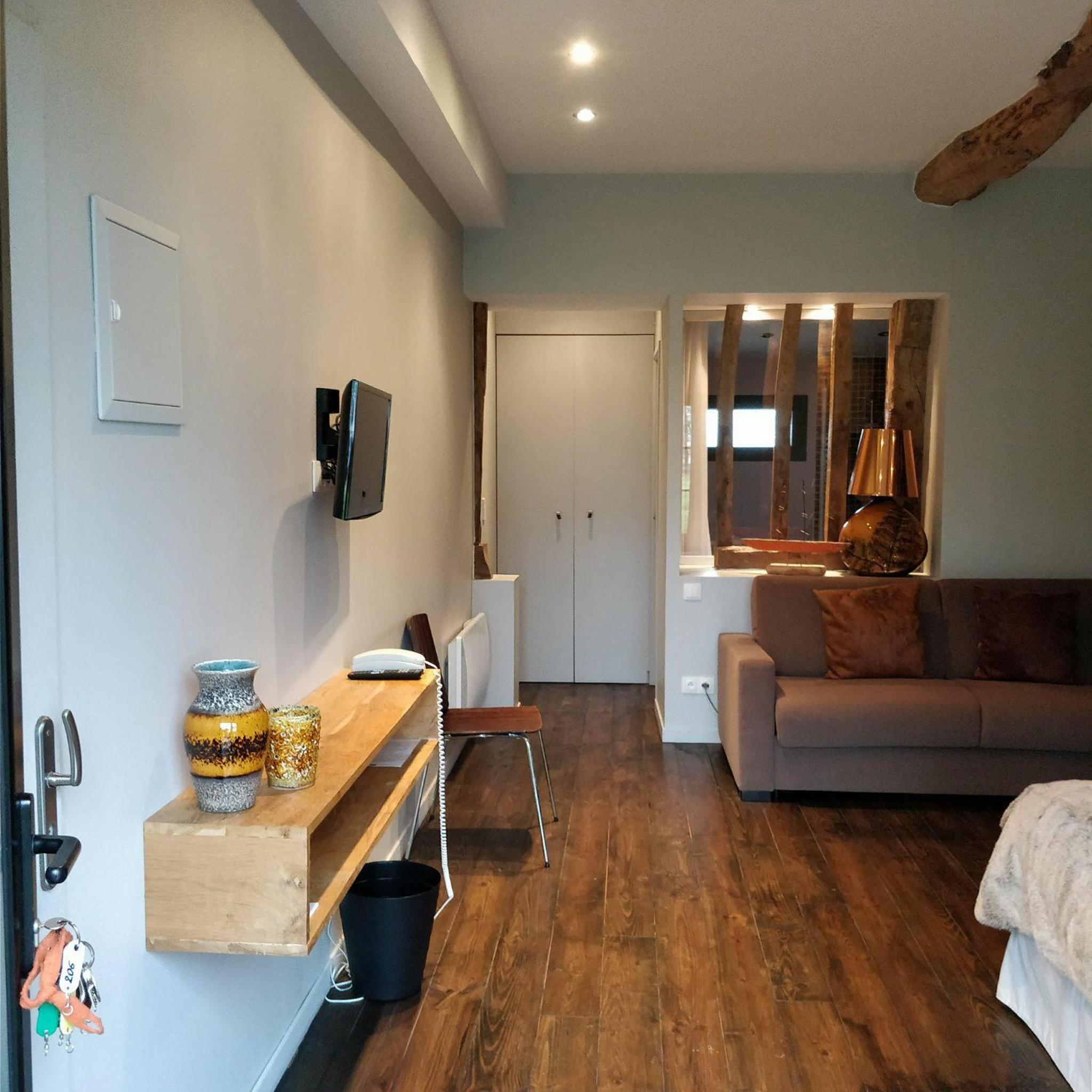 Garden View Junior Suite