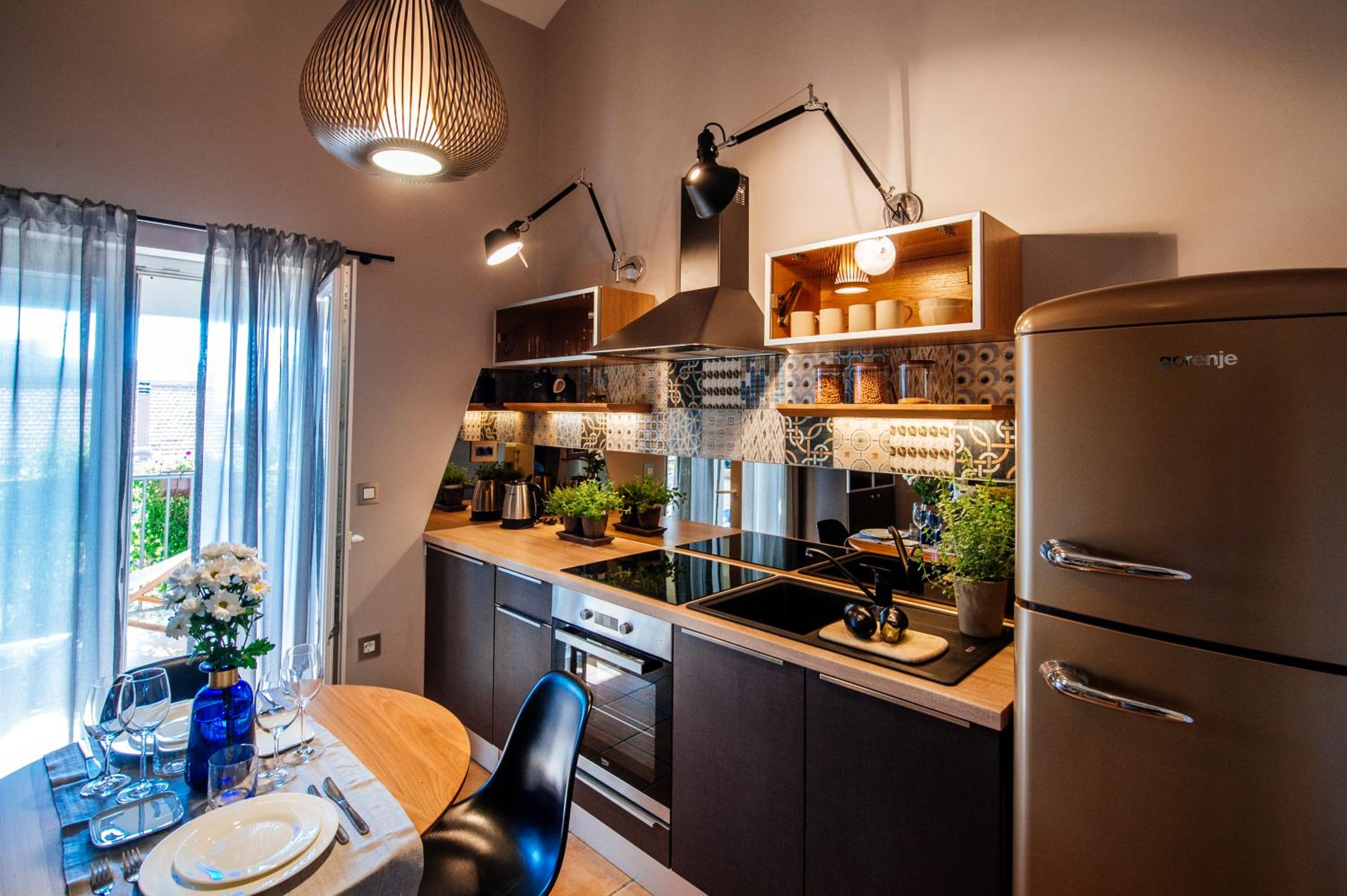 Deluxe One-Bedroom Apartment with Terrace photo 2