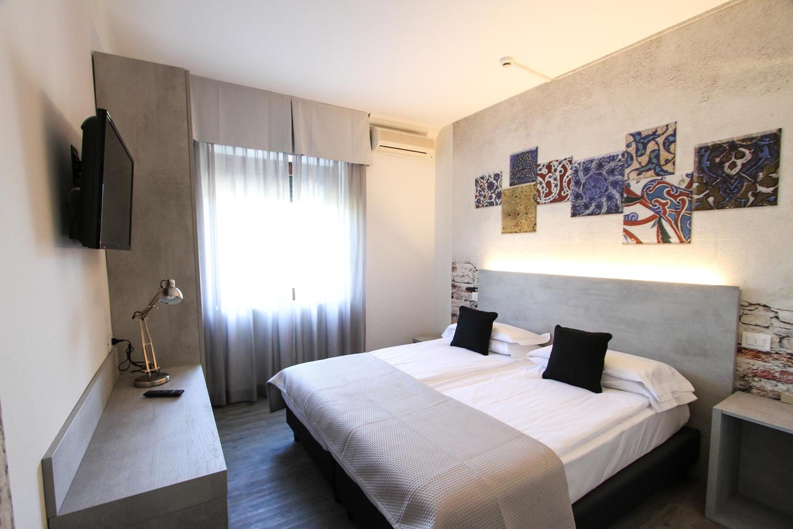 Budget Double or Twin Room photo 3