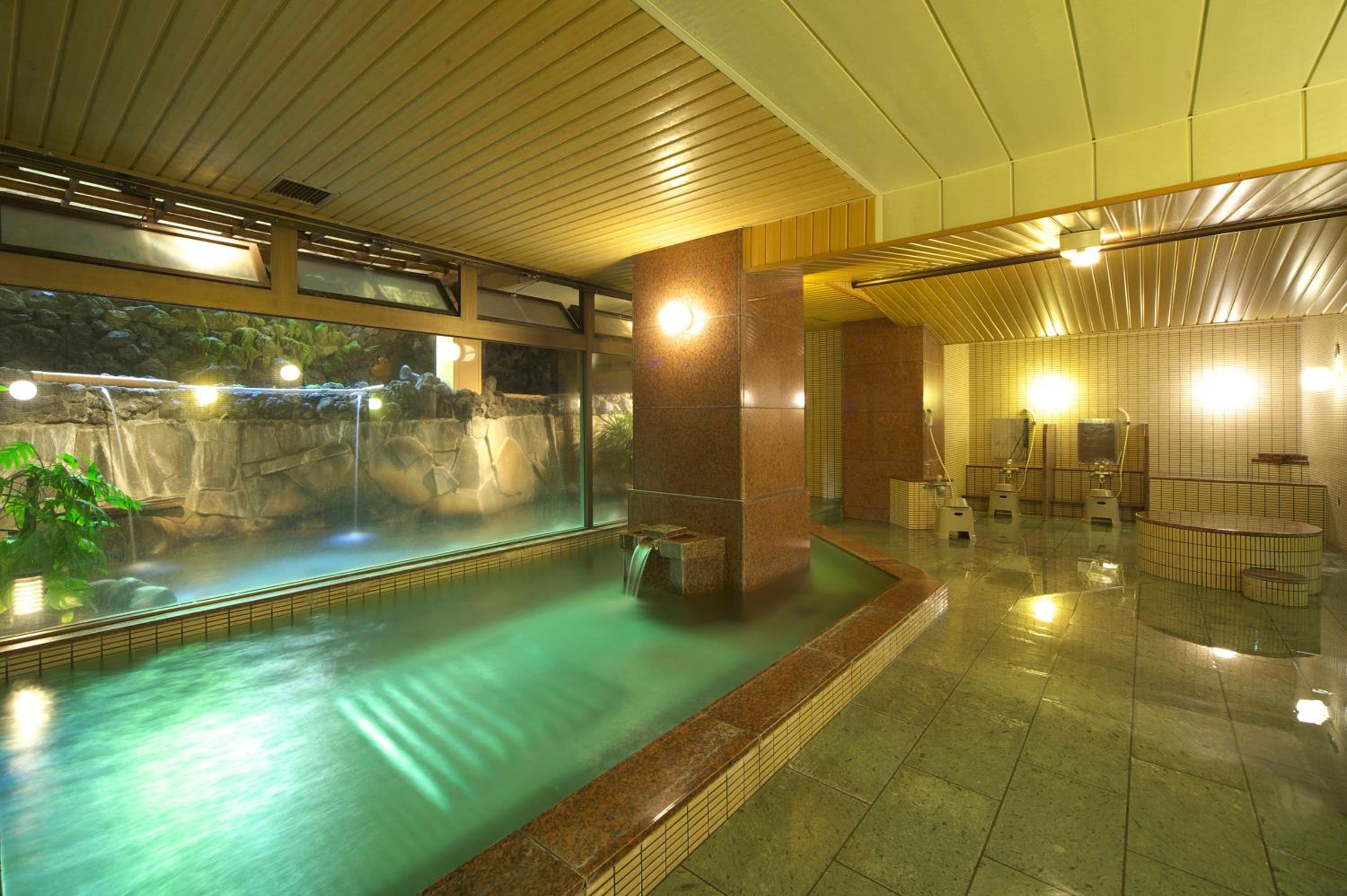 Japanese-Style Room with Shared Bathroom - No View - Photo 6