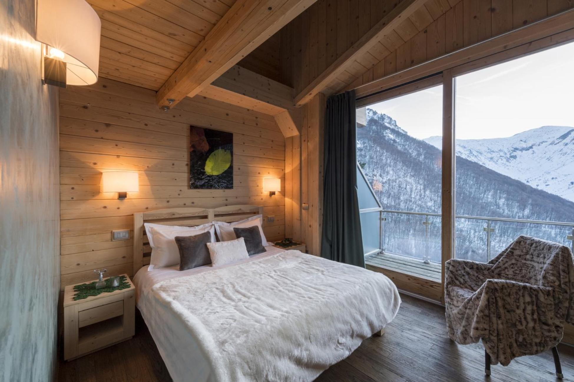 Queen Room With Balcony