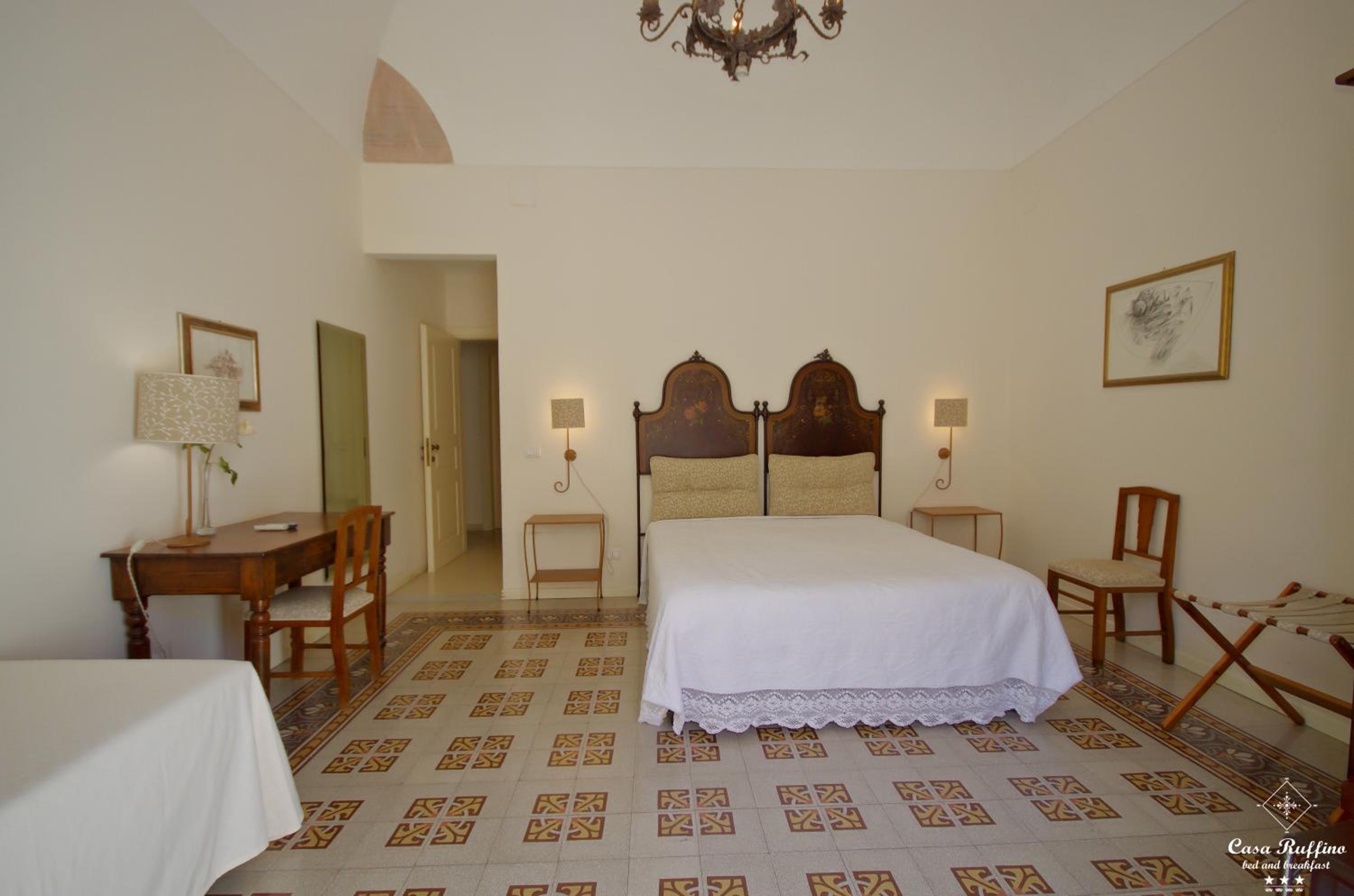 Superior Double Room - Photo 3