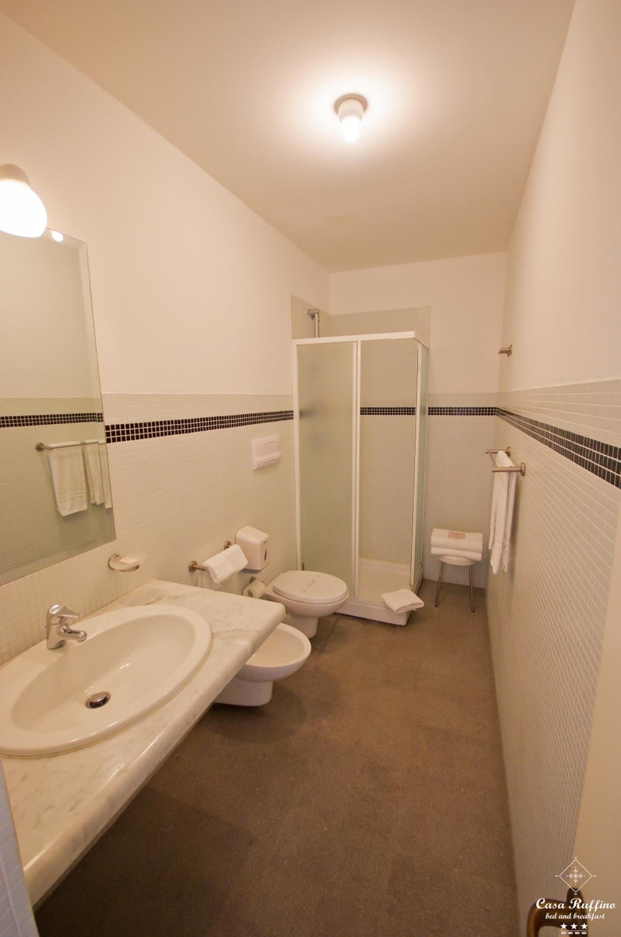 Luxury Triple Room photo 2
