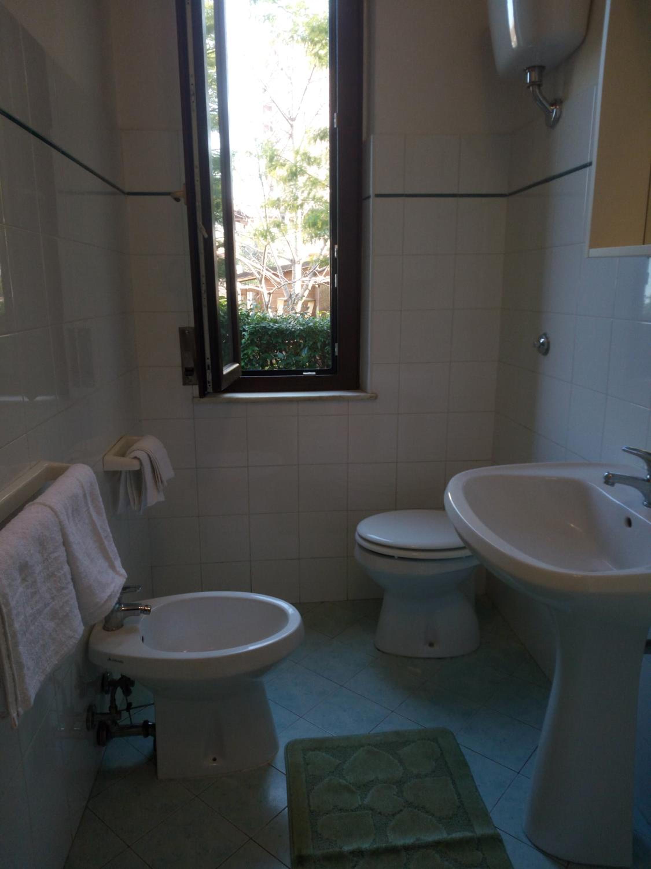 One-Bedroom Apartment - Photo 21