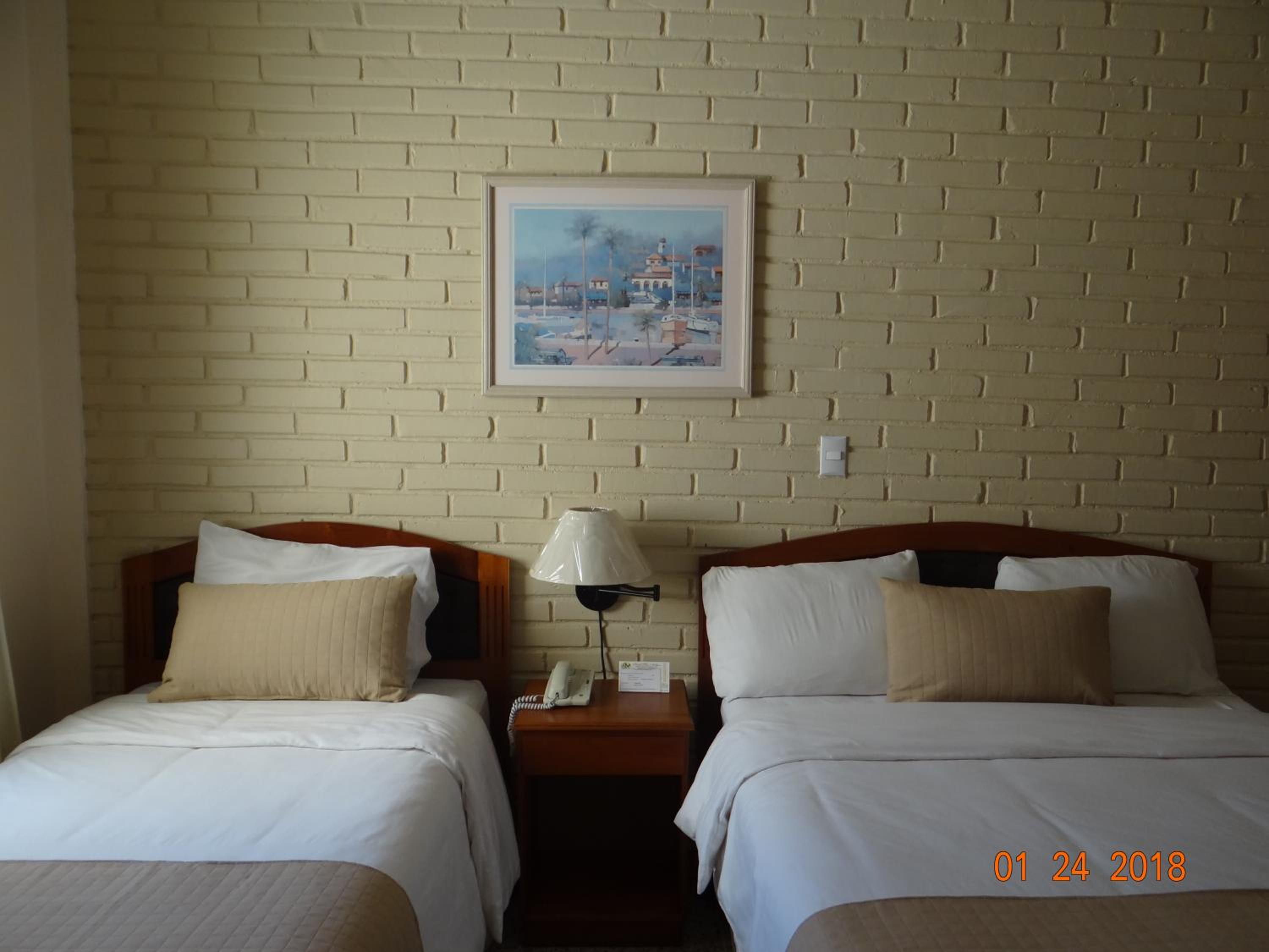Double or Twin Room photo 3