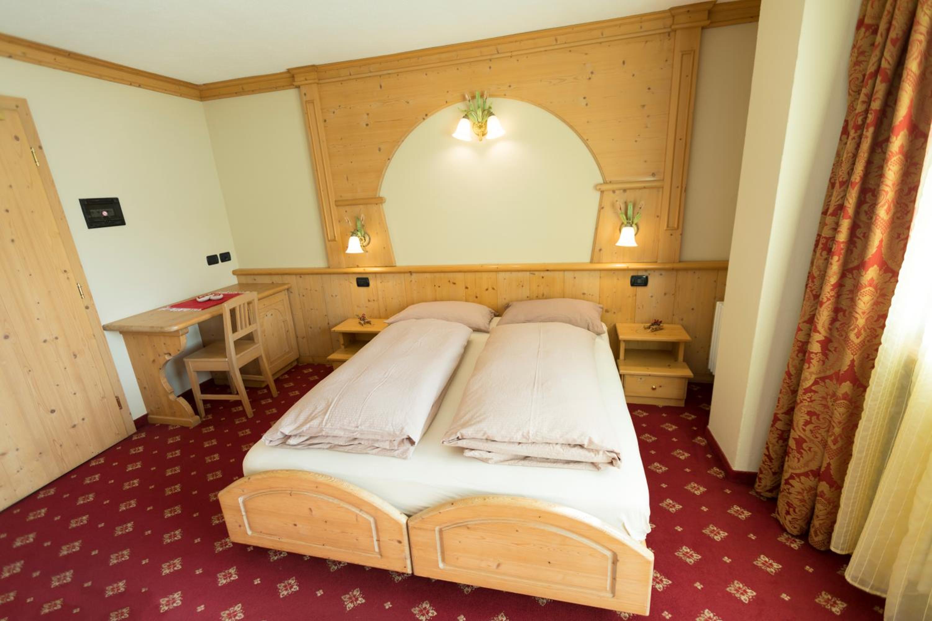 Double or Twin Room photo 1