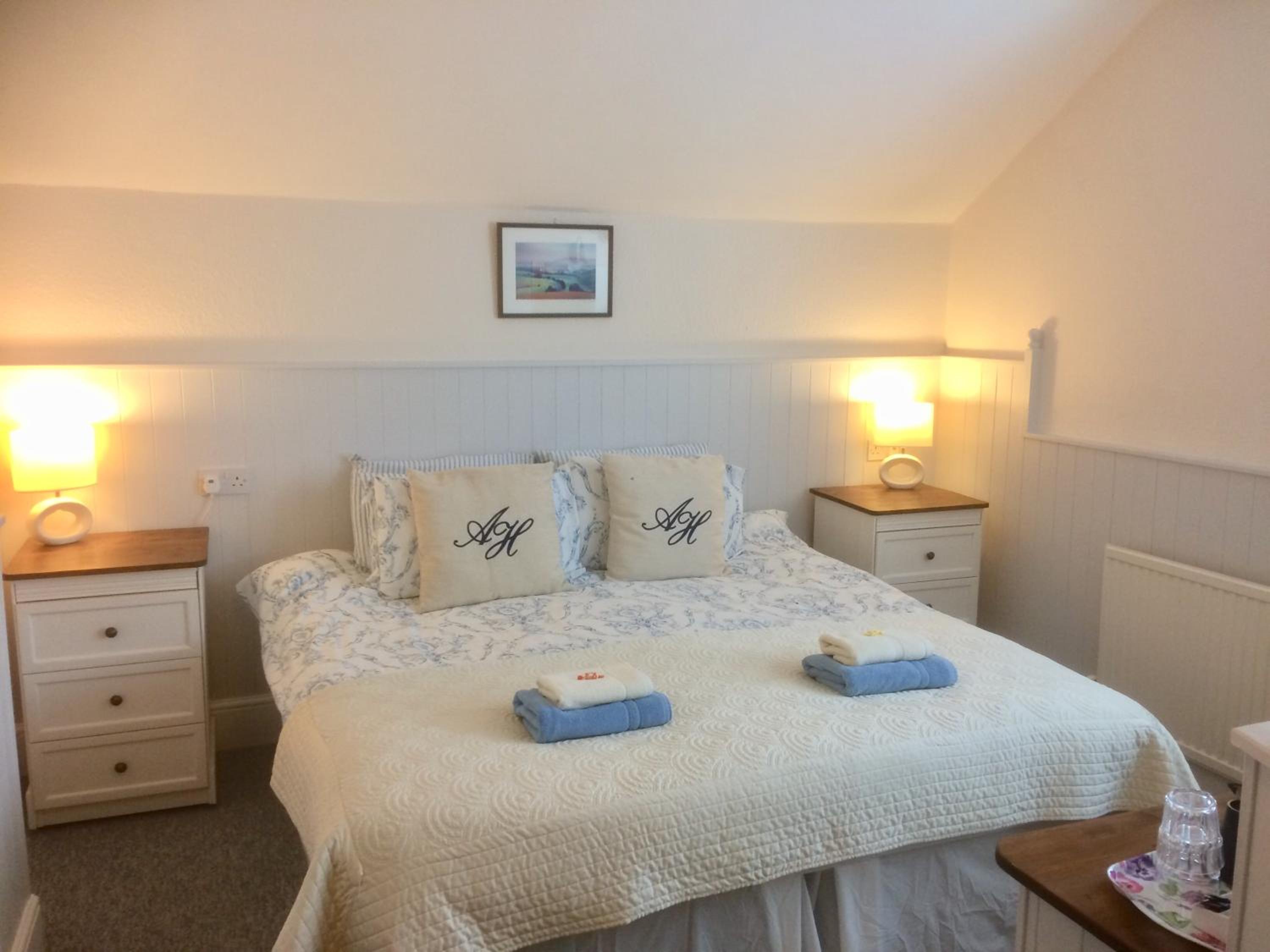 King or Twin Room with Bathroom photo 1