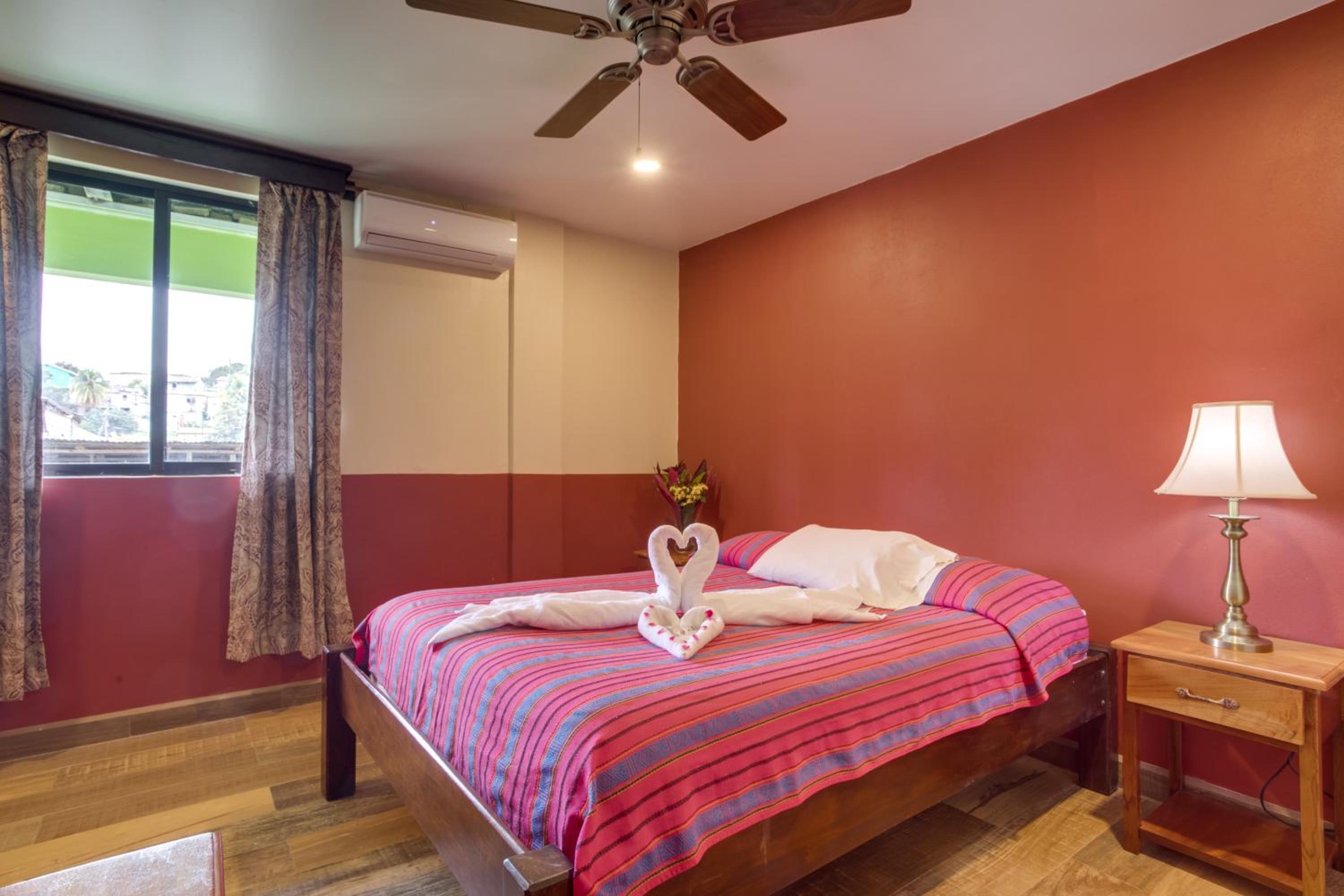 Deluxe Queen Room photo 1
