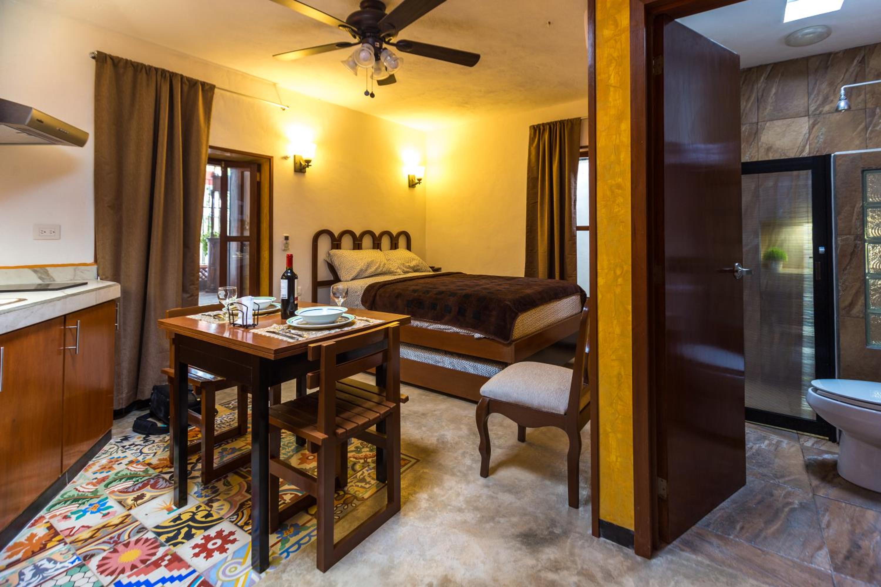 Studio Apartment photo 1