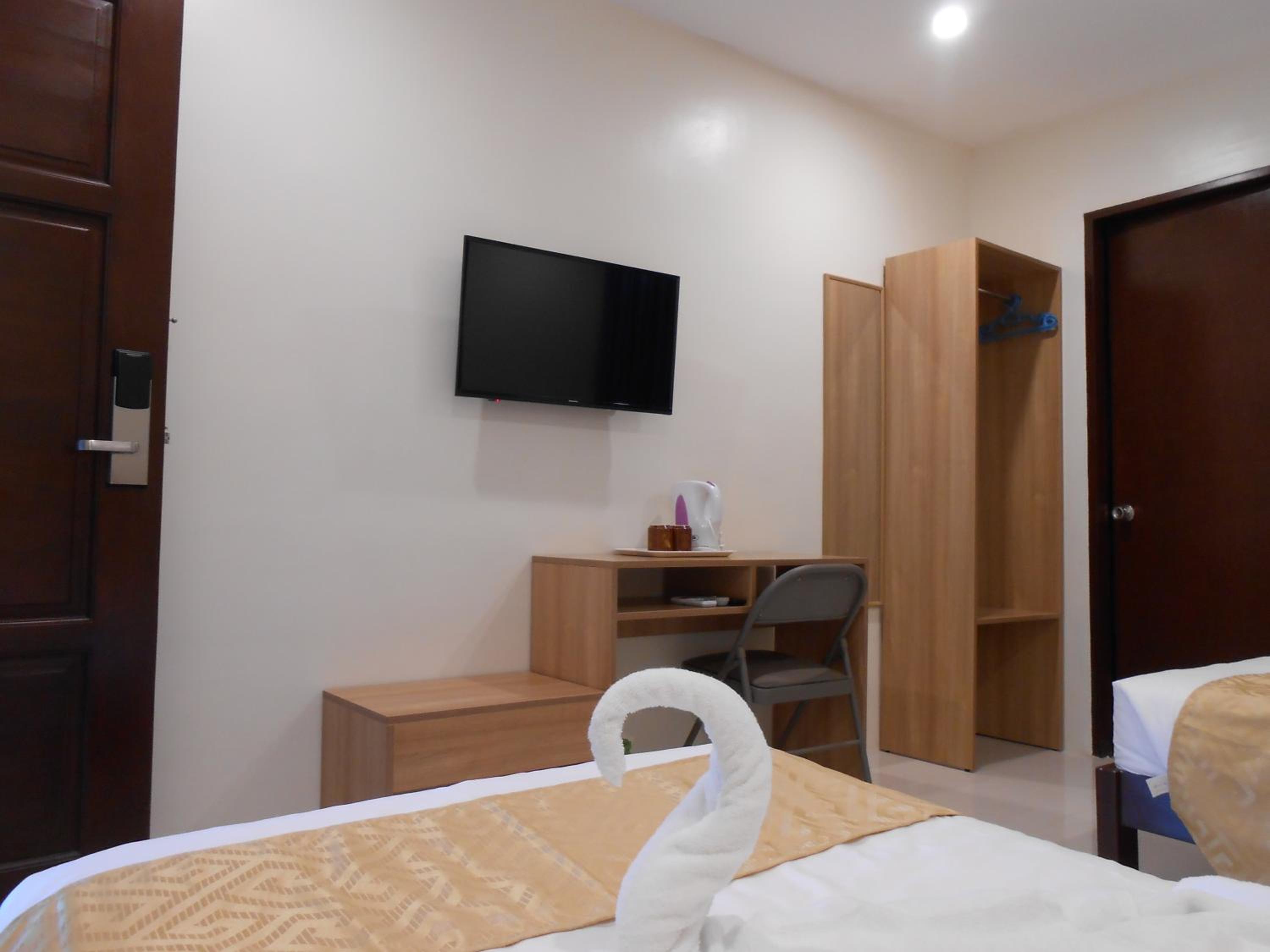 Superior Double or Twin Room - Photo 9