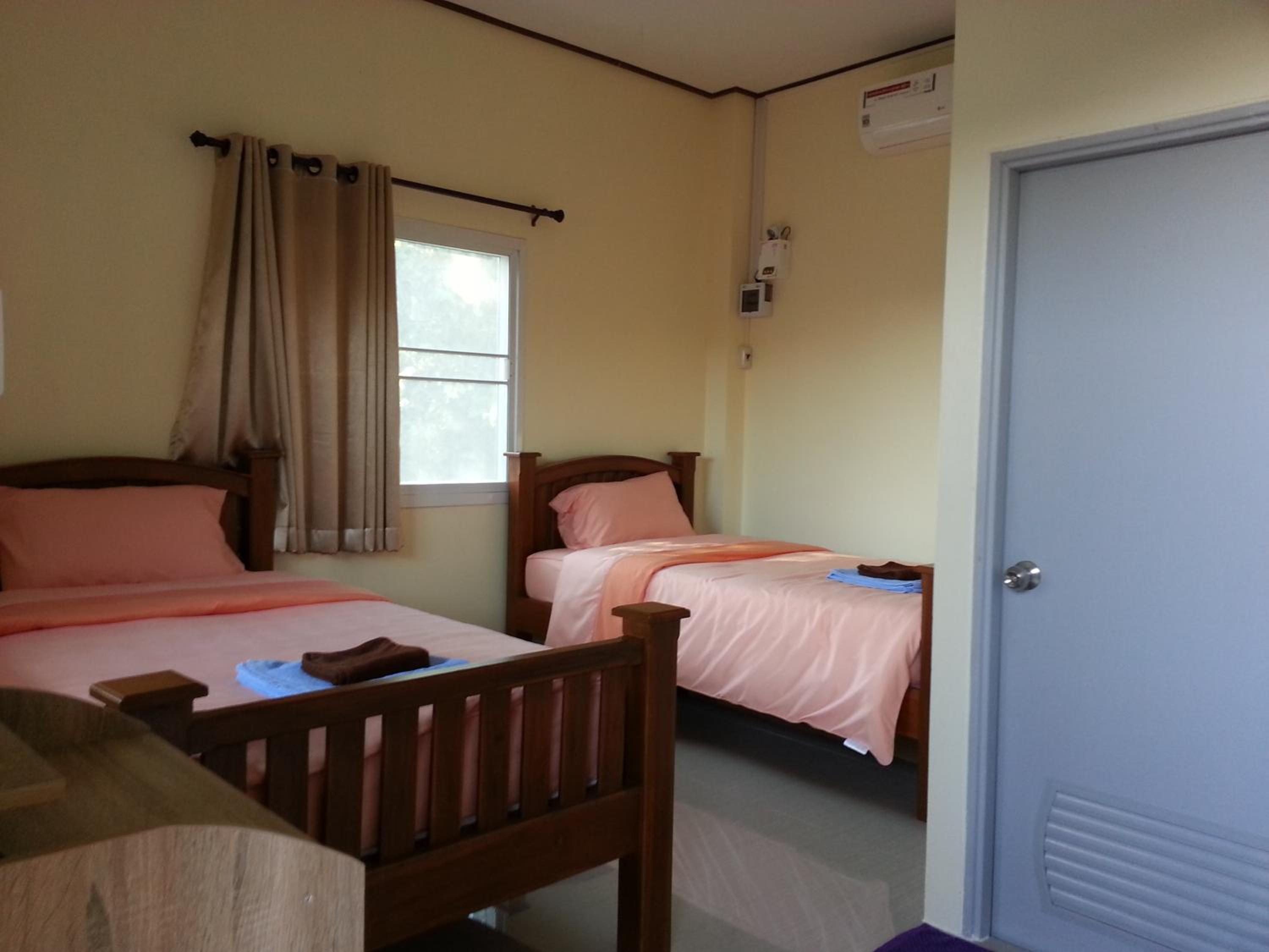 Large Double or Twin Room