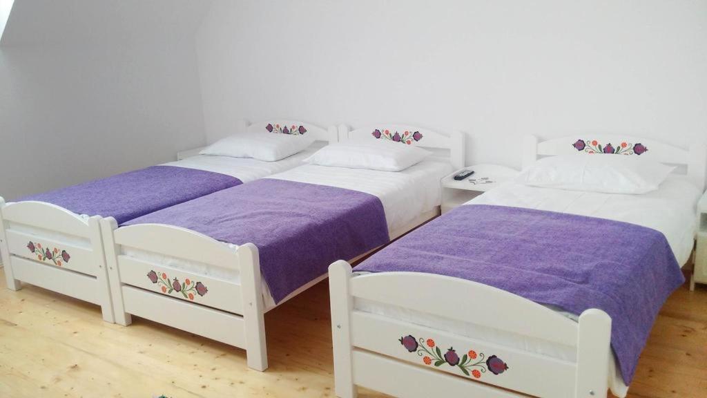 Triple Room with Private Bathroom - Photo 1