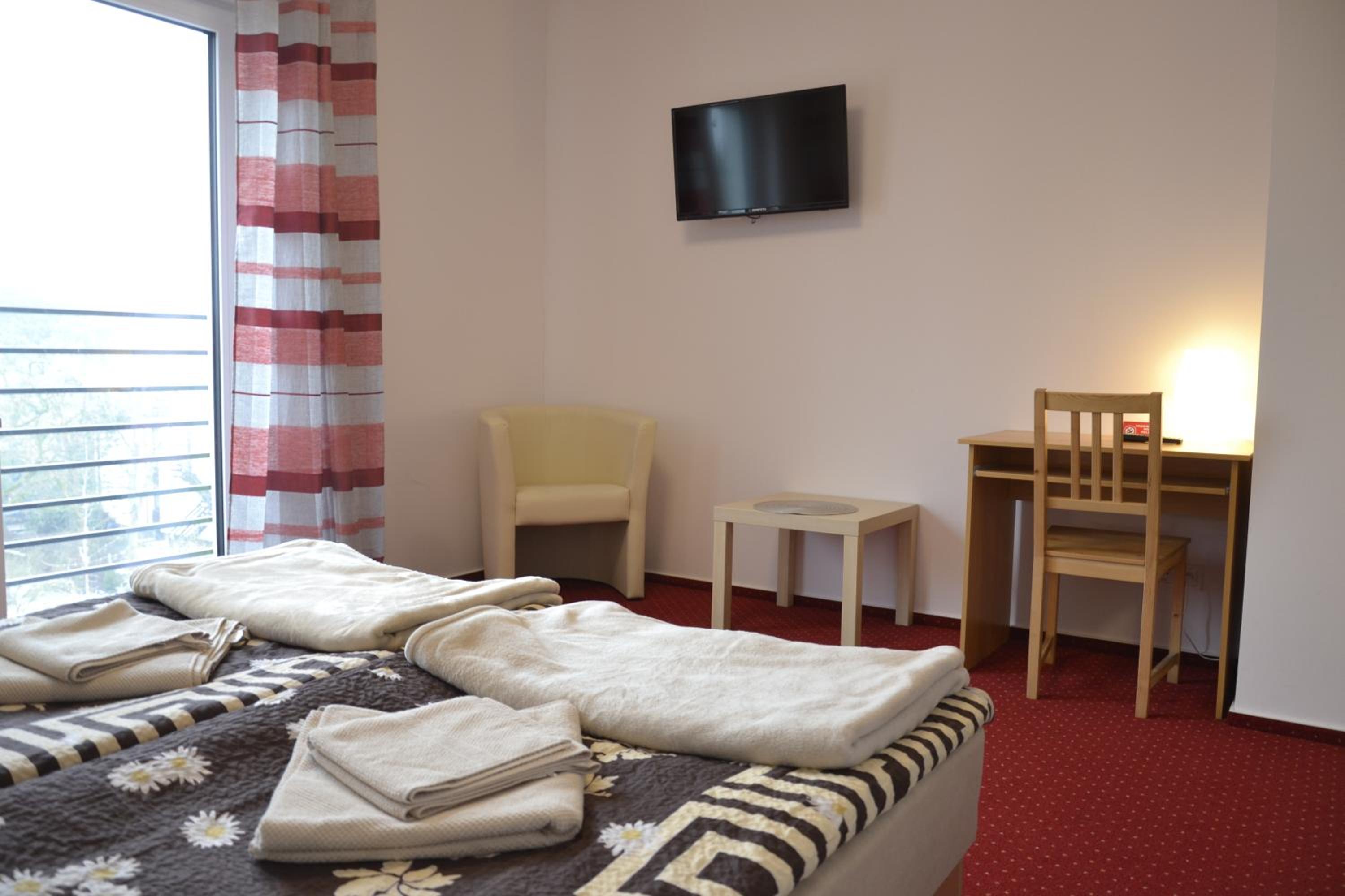 Double Room with Private Bathroom - Photo 1