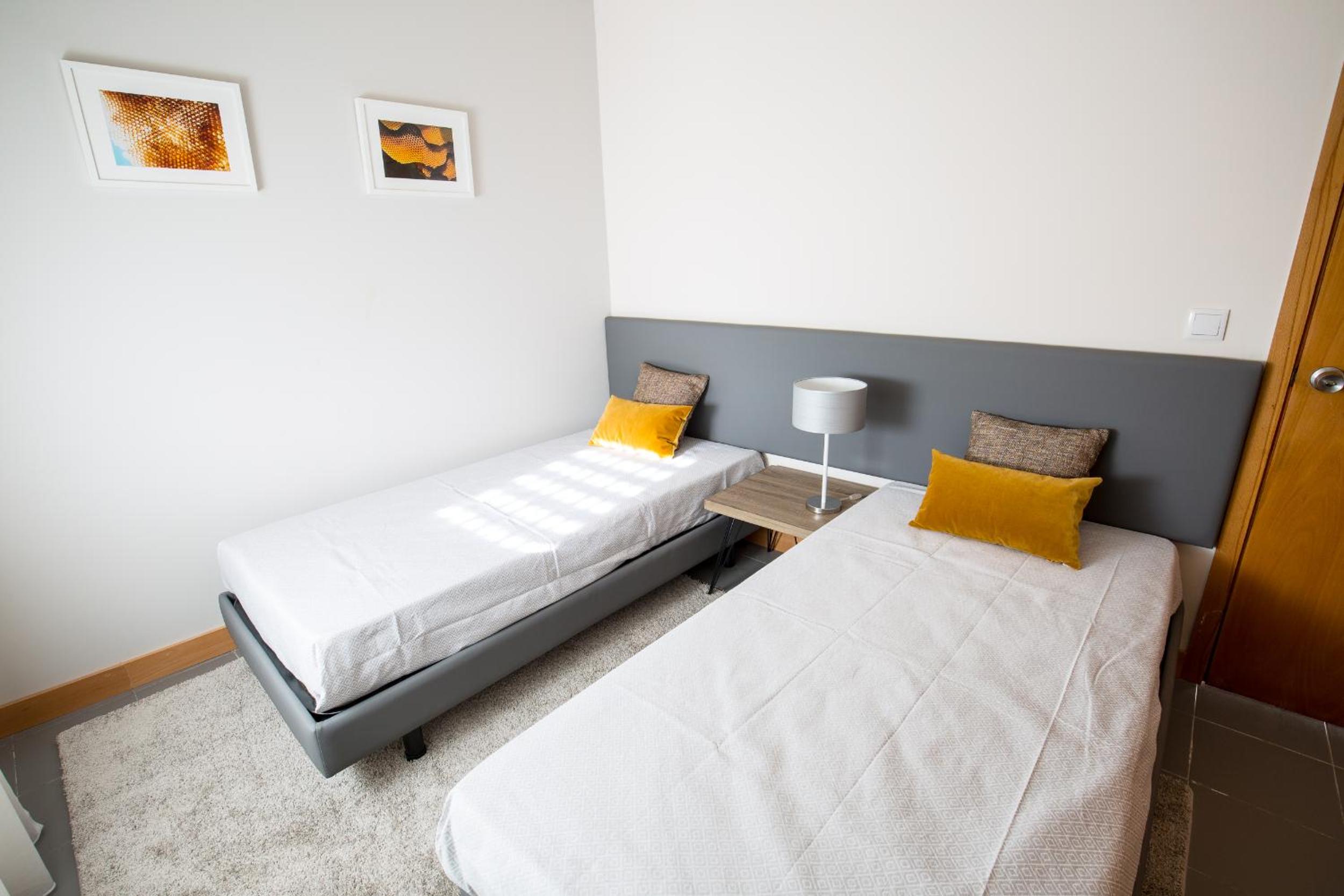 Two-Bedroom House - Photo 7