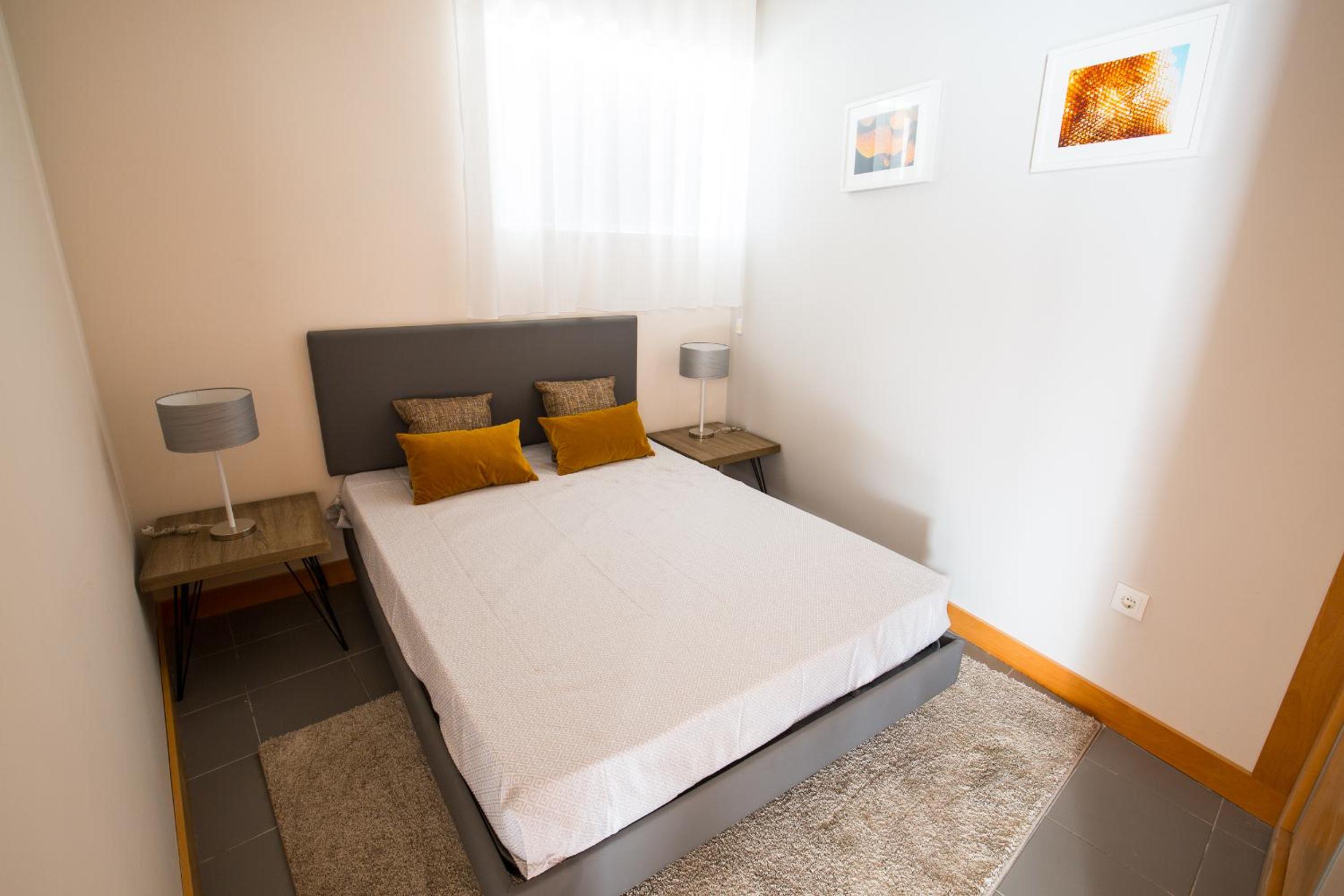 Two-Bedroom House - Photo 1
