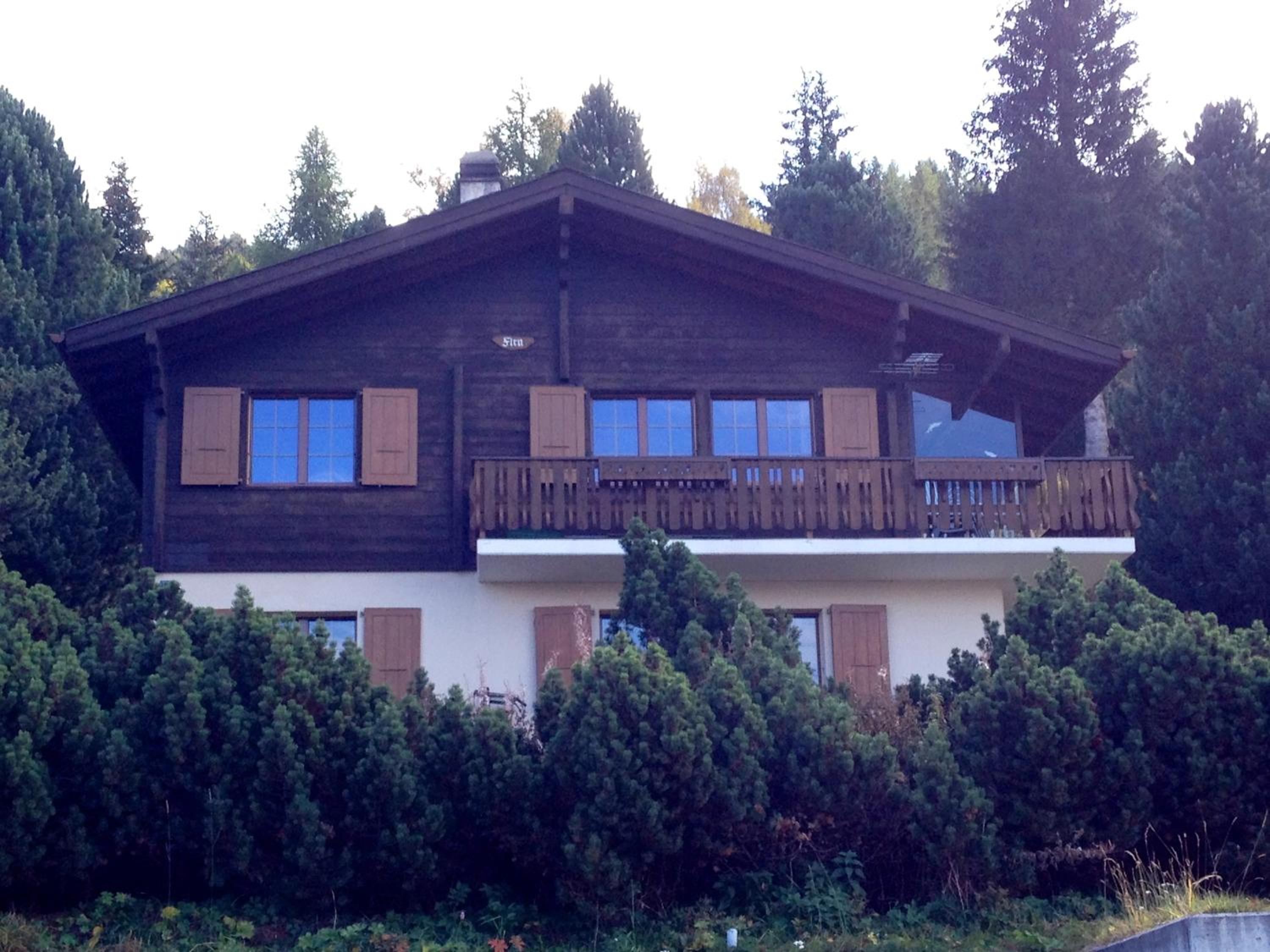Apartment with Mountain View photo 2