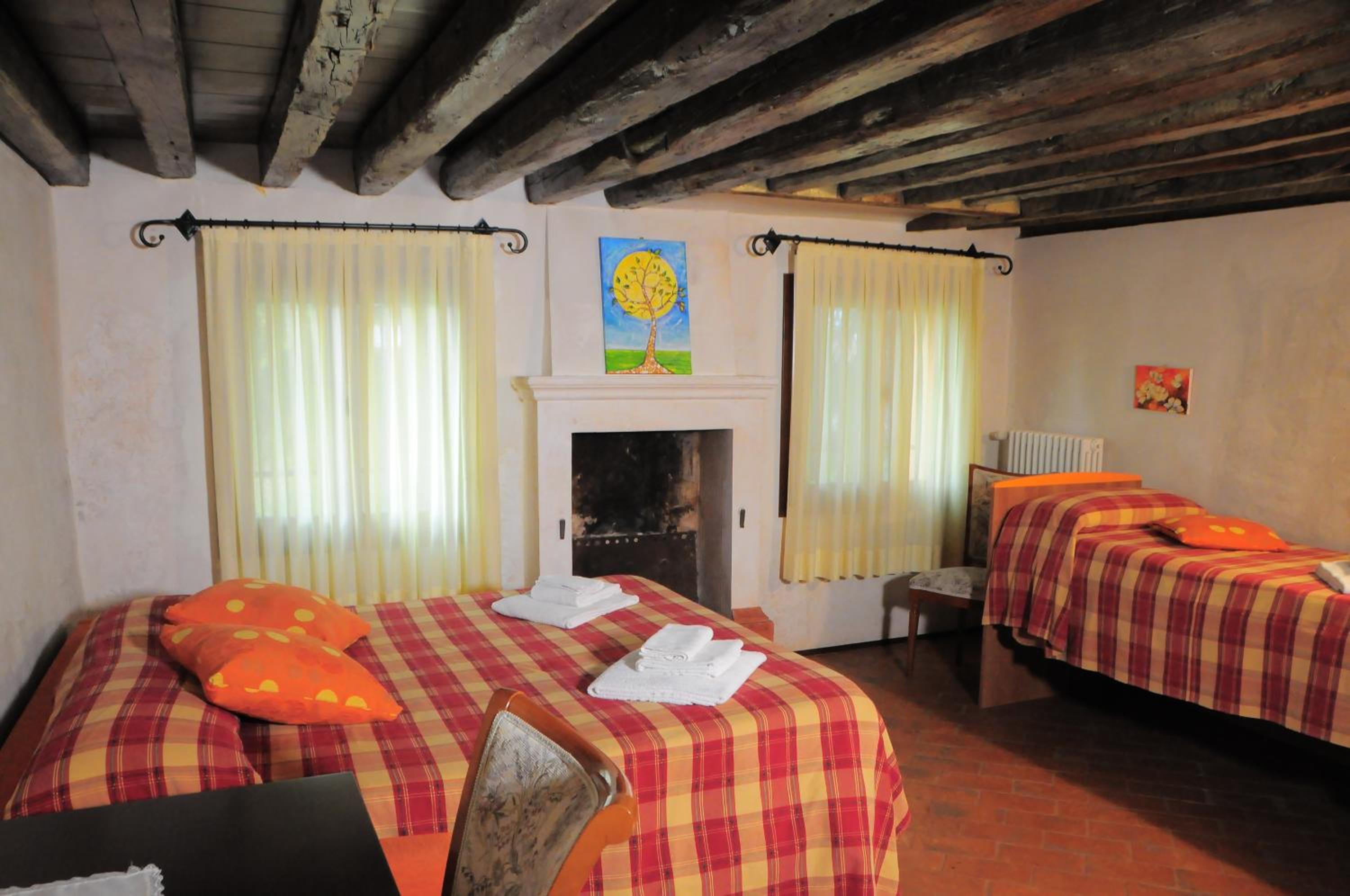 Triple Room with Shared Bathroom