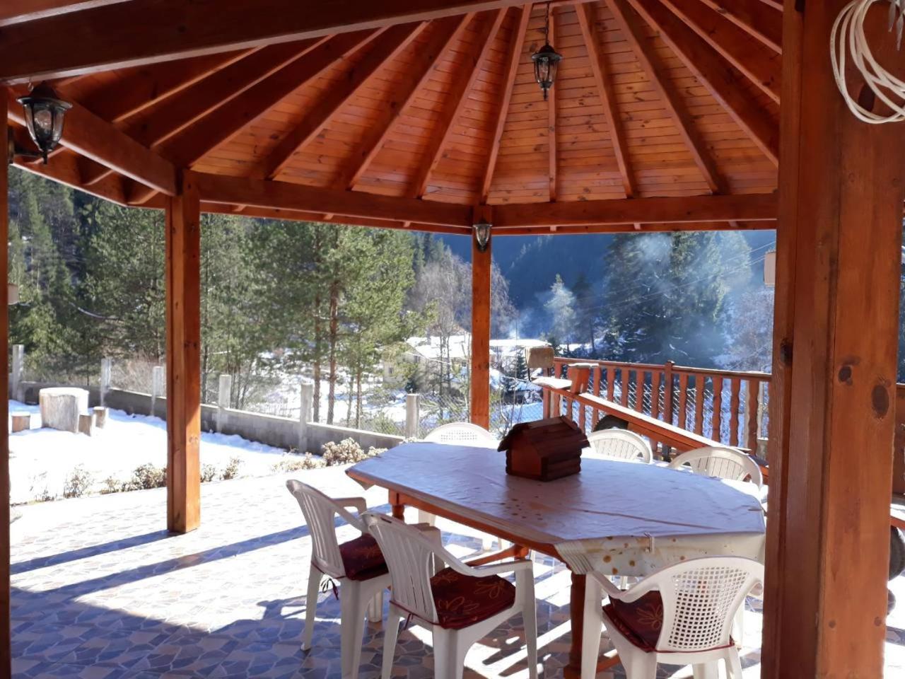 Villa photo 2