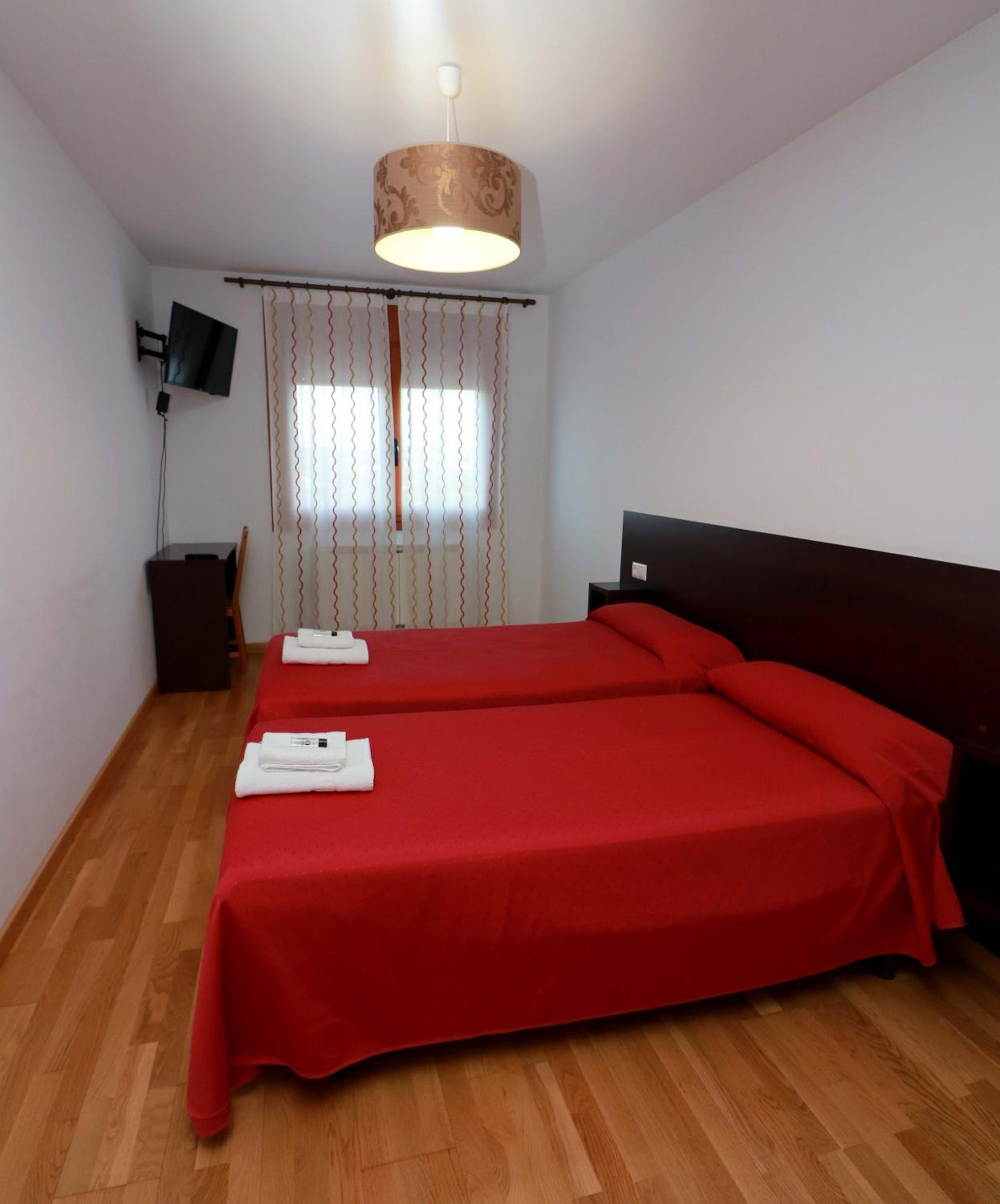 Double Room - Photo 3